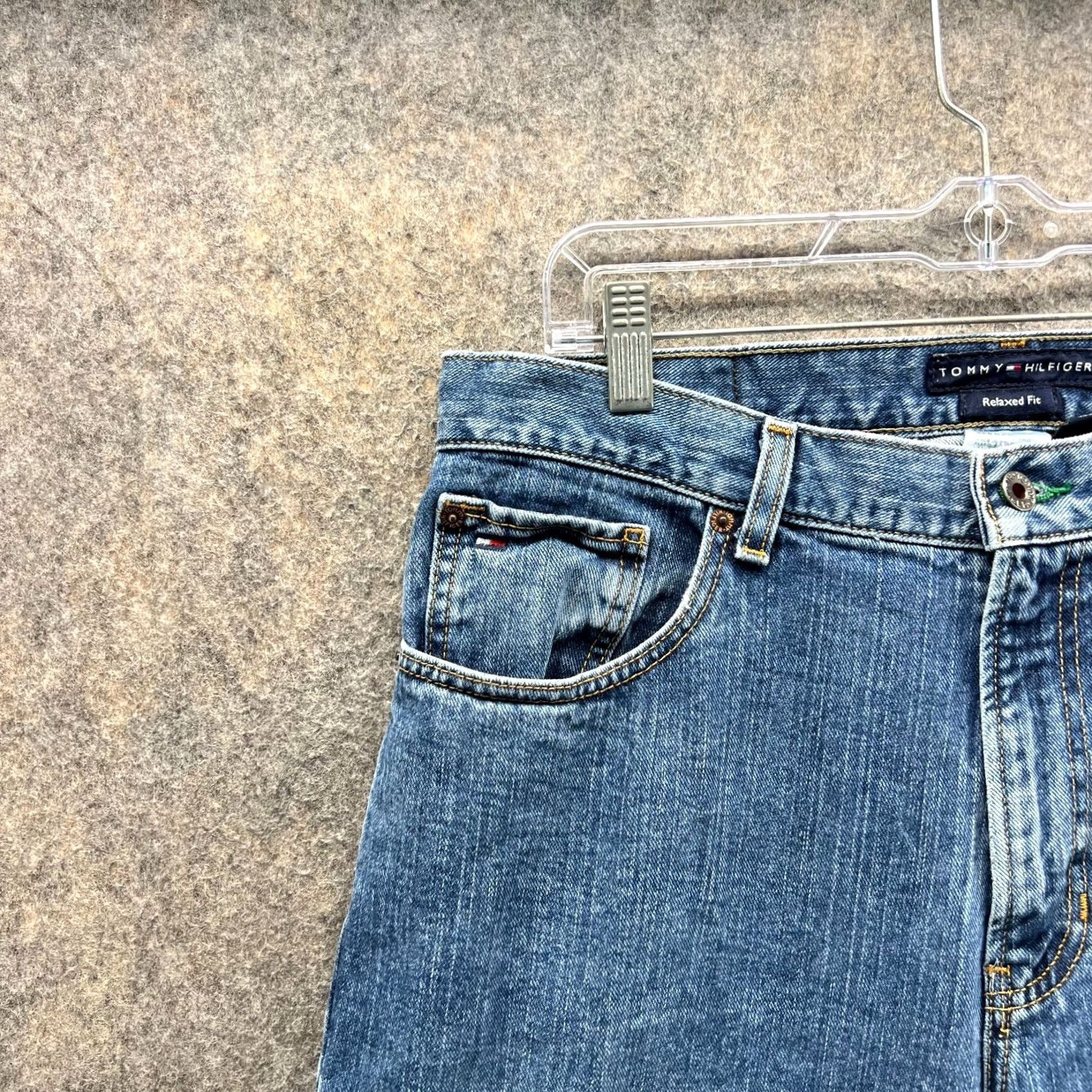 Tommy Hilfiger VINTAGE Tommy Hilfiger Jeans Men 34x32 Blue Denim Cotton Relaxed Straight Baggy VTG Jeans Mens 34x32 Blue Denim Cotton Size US 34 / EU 50 - 7 Thumbnail