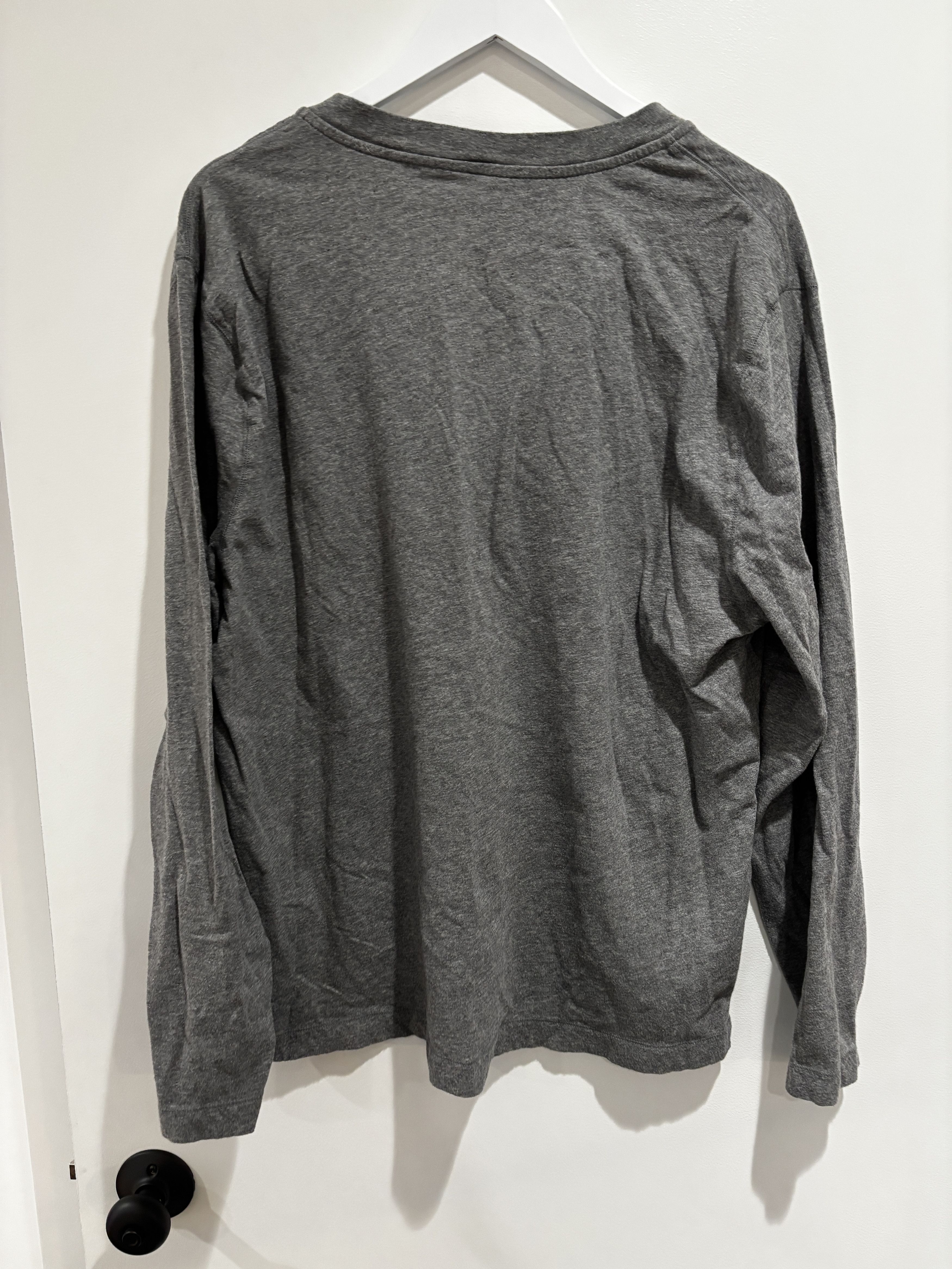Banana Republic Mens Grey Banana Republic Henley Size US XL / EU 56 / 4 - 2 Thumbnail