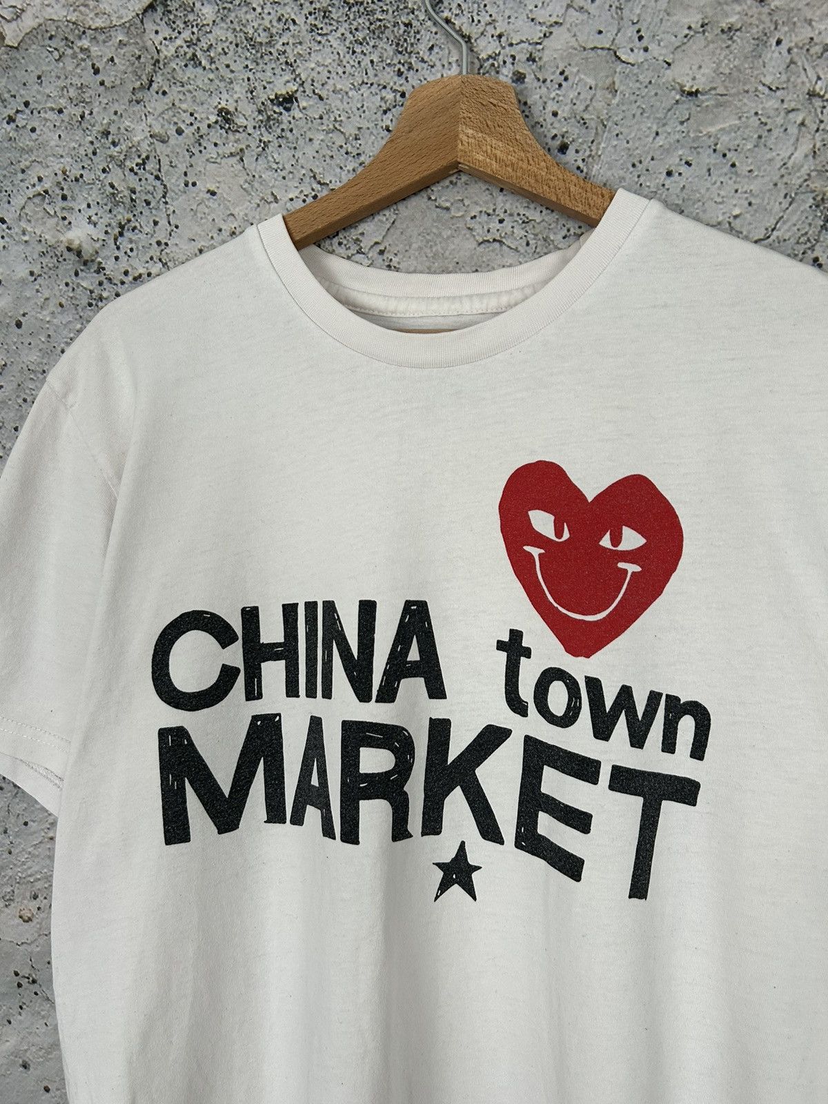 Market Chinatown Market Graphic Tee Heart Streetwear Hype Vintage Size US L / EU 52-54 / 3 - 3 Thumbnail