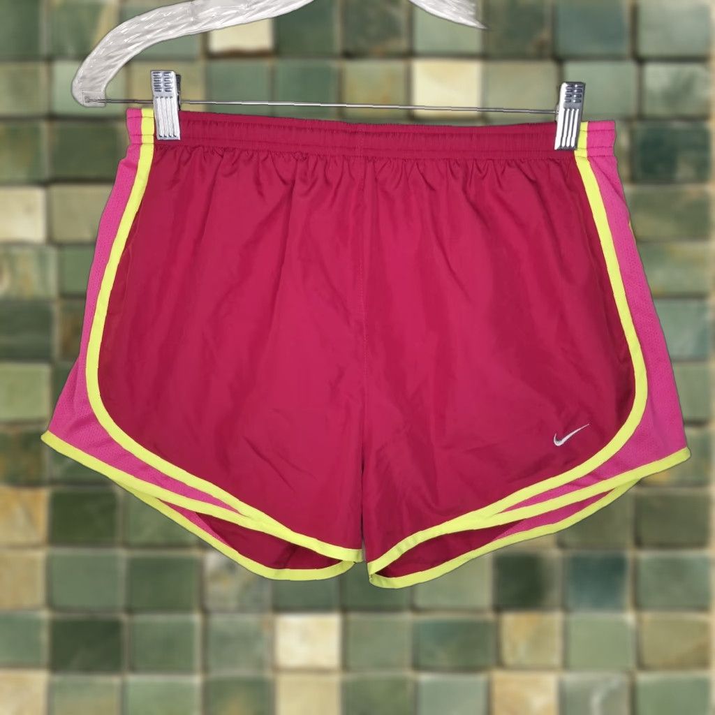 Nike Nike Womens Shorts Dri-Fit Running Jogging Activewear Size M Pink Maroon Size 32" / US 10 / IT 46 - 1 Thumbnail