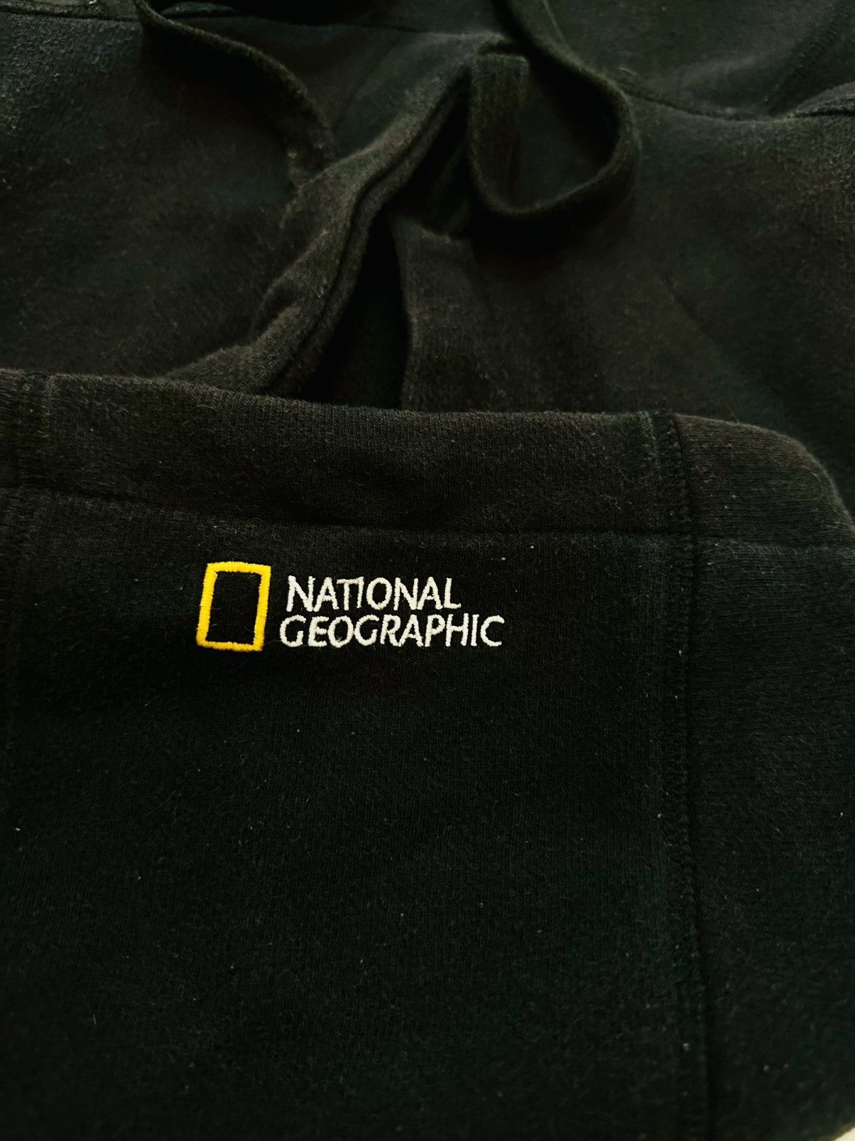 Other NATIONAL GEOGRAPHIC HOODIE CARPET WITH PATCH Size US M / EU 48-50 / 2 - 4 Thumbnail