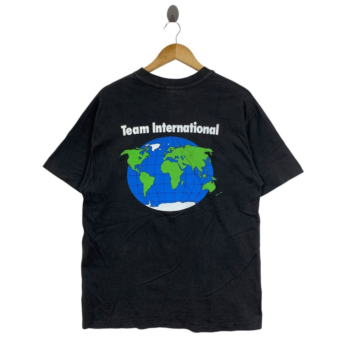 Vintage Vintage 90s BORLAND TEAM INTERNATIONAL Hanes Usa Tshirt Size US L / EU 52-54 / 3 - 1 Thumbnail