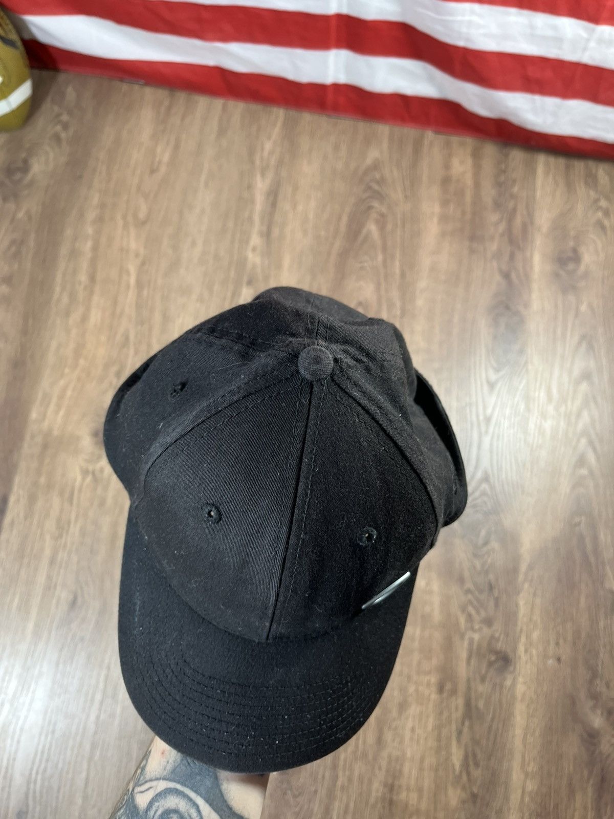 Oakley Oakley & New Era Cap Metal Logo Vintage Size 32 - 6 Thumbnail