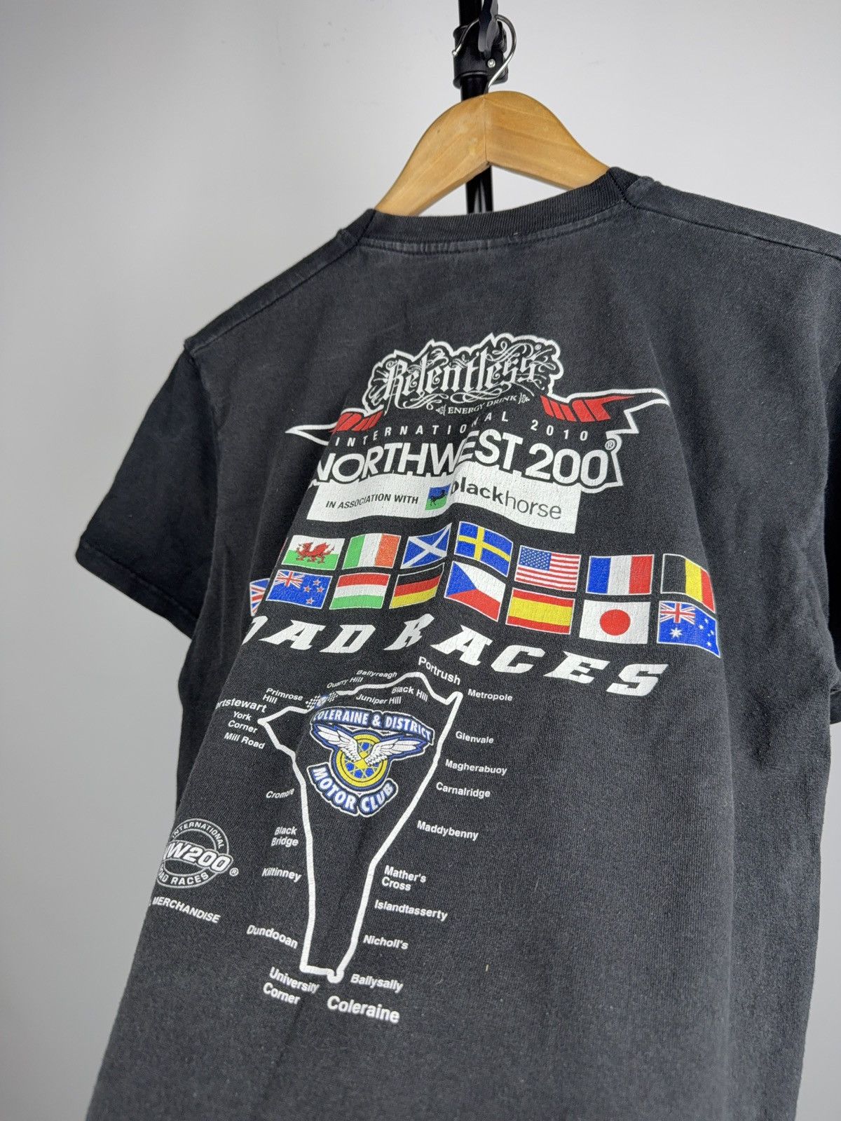 Vintage 00s Northwest 200 2010 Road Racing Moto T-Shirt Relentless Size US M / EU 48-50 / 2 - 12 Thumbnail