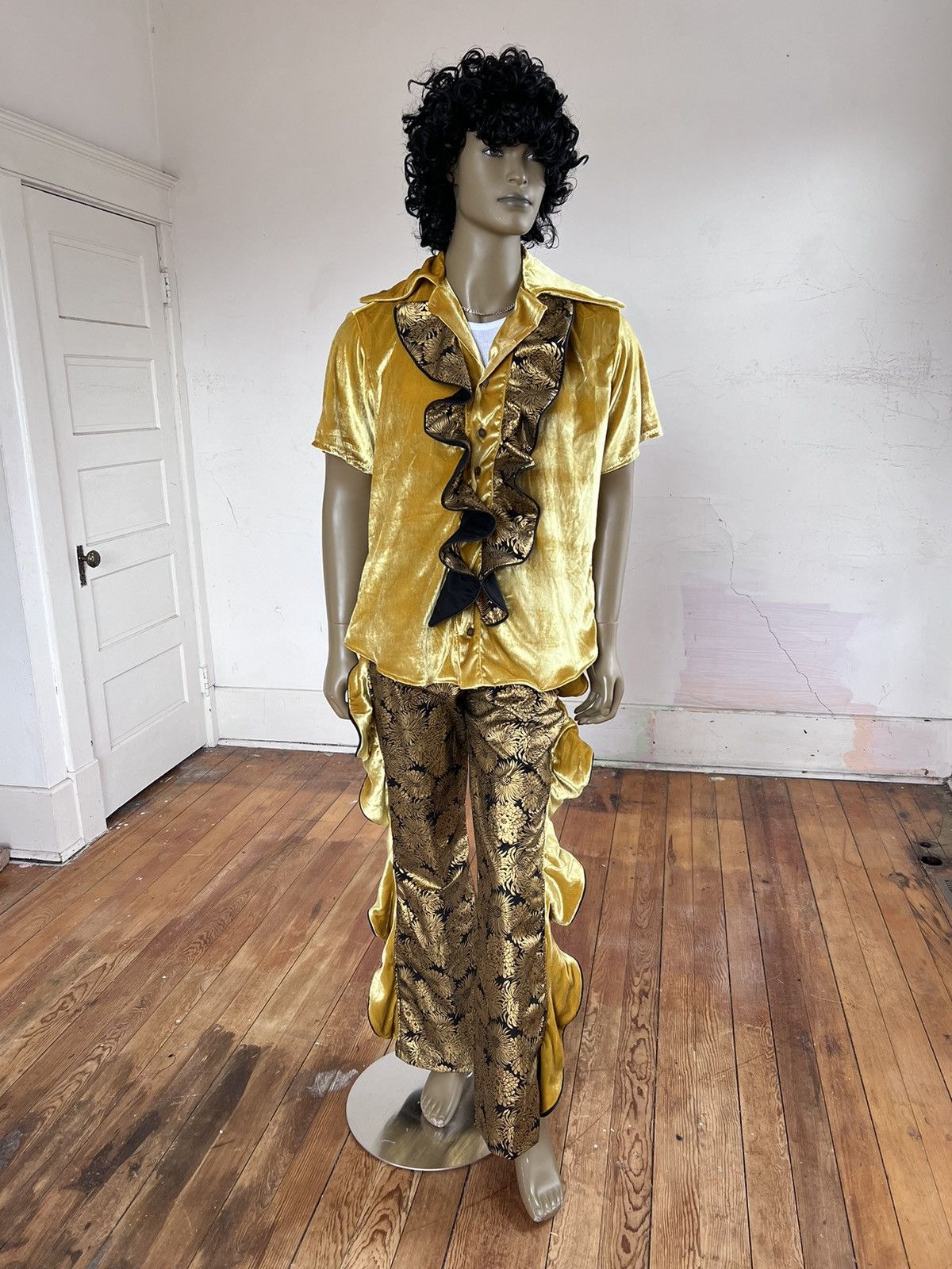 Other Men’s Ruffled pant Shirt set Silk velvet M-L Size 42R - 3 Thumbnail