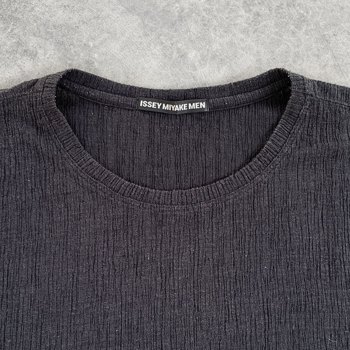 Issey Miyake Vintage Issey Miyake Men Ribbed Black Tshirt Size US M / EU 48-50 / 2 - 3 Thumbnail
