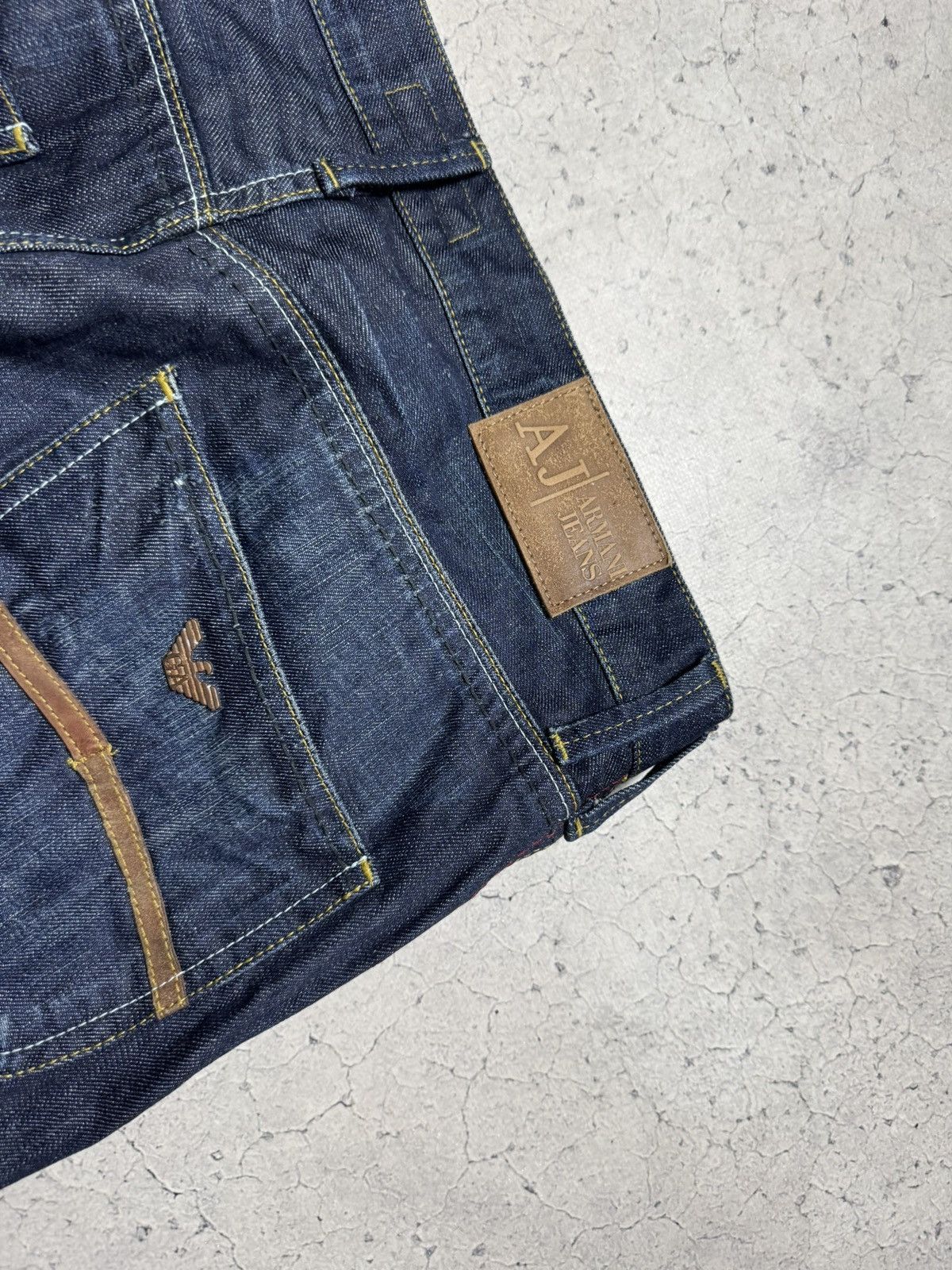 Armani Armani Jeans Baggy Big Logo Denim Luxury Vintage Size 34 Size US 34 / EU 50 - 11 Thumbnail