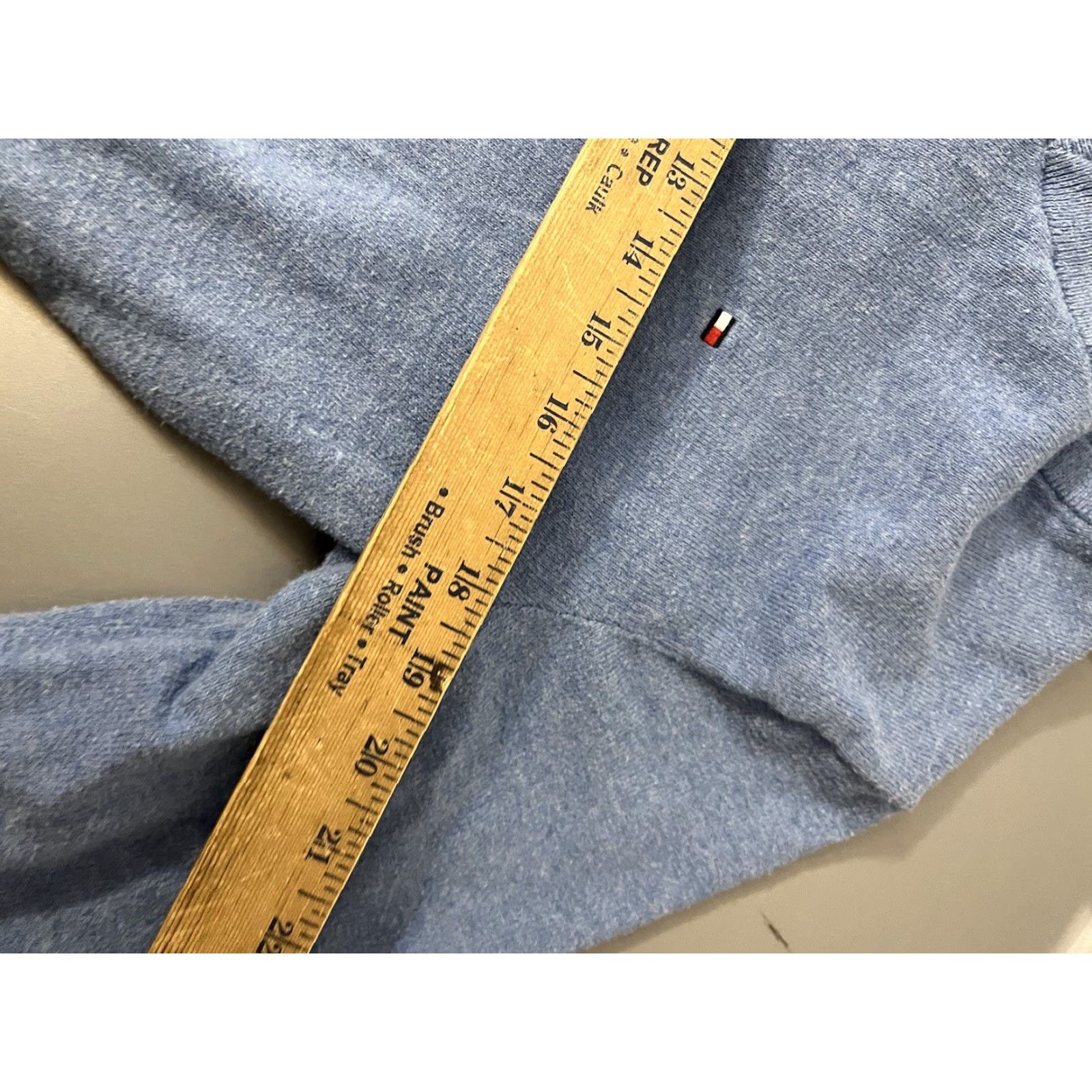 Tommy Hilfiger Tommy Hilfiger Men's V-Neck Sweater Light Blue Pima Cotton Cashmere Blend Size M Size US M / EU 48-50 / 2 - 5 Thumbnail