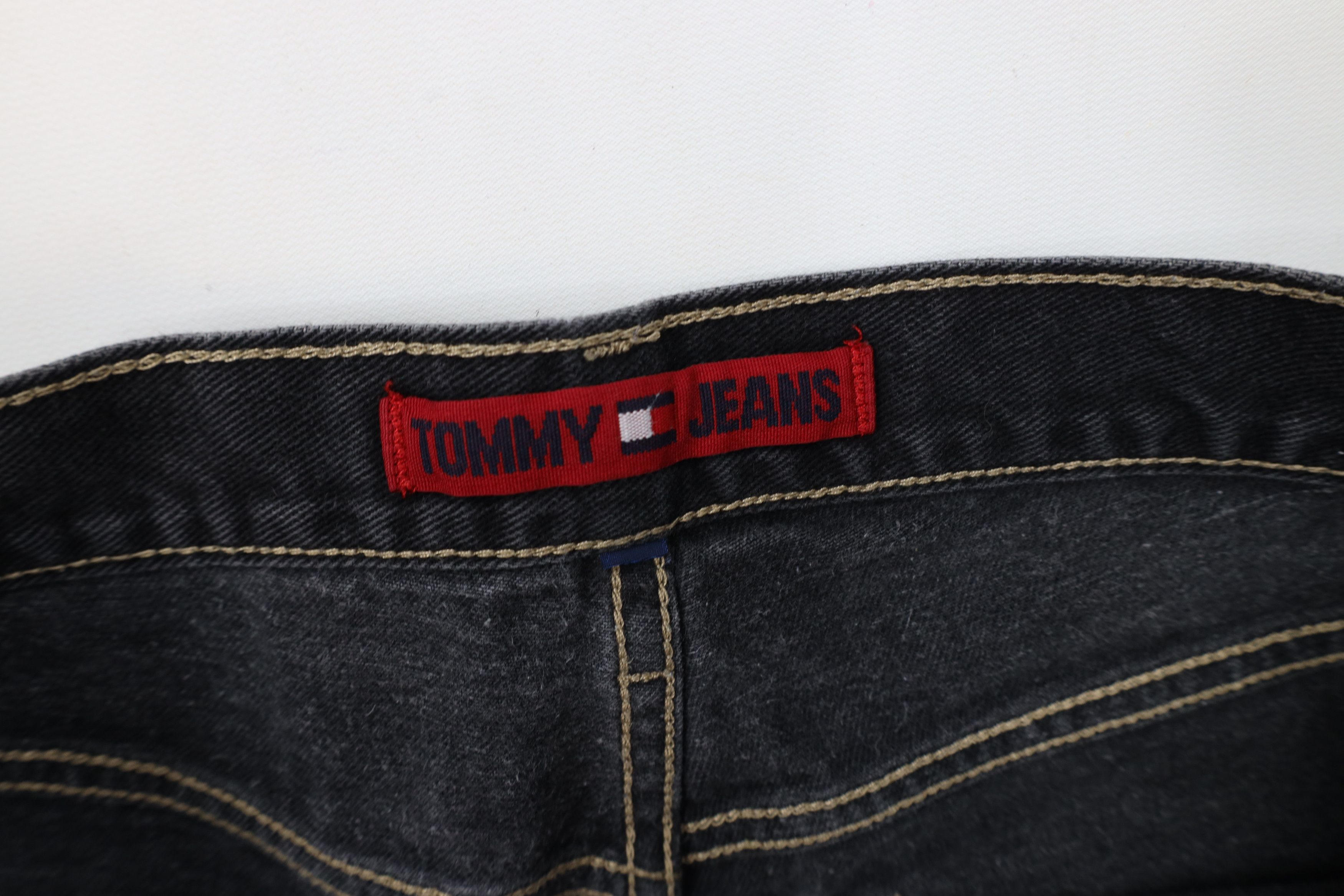 Tommy Hilfiger Vintage 90s Tommy Hilfiger Baggy Wide Leg Denim Jeans Black Size US 32 / EU 48 - 9 Thumbnail