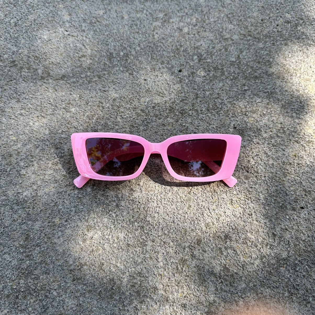 Other SUNGLASSES BRAND NEW CLASSIC RETRO VINTAGE KD5187-01 Size ONE SIZE - 1 Thumbnail