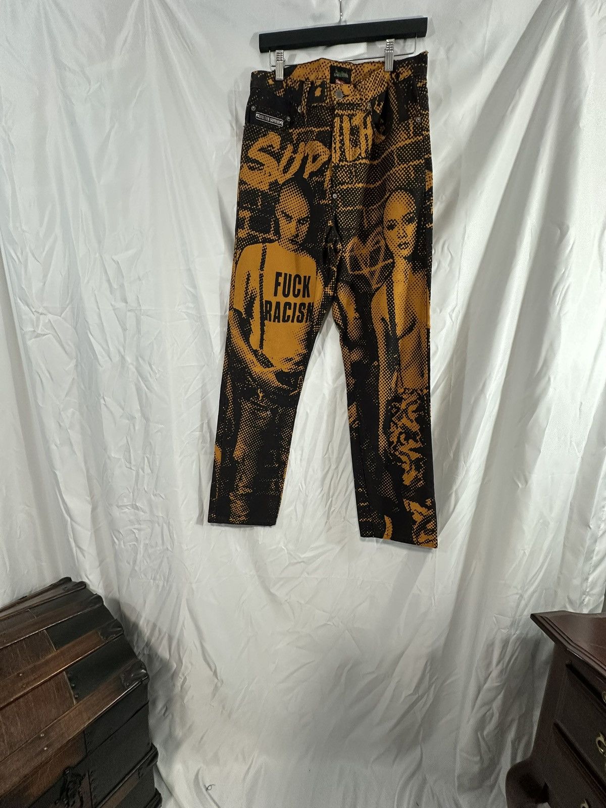 Jean Paul Gaultier × Supreme Supreme x Jean Paul Gaultier Racism Size US 30 / EU 46 - 2 Thumbnail