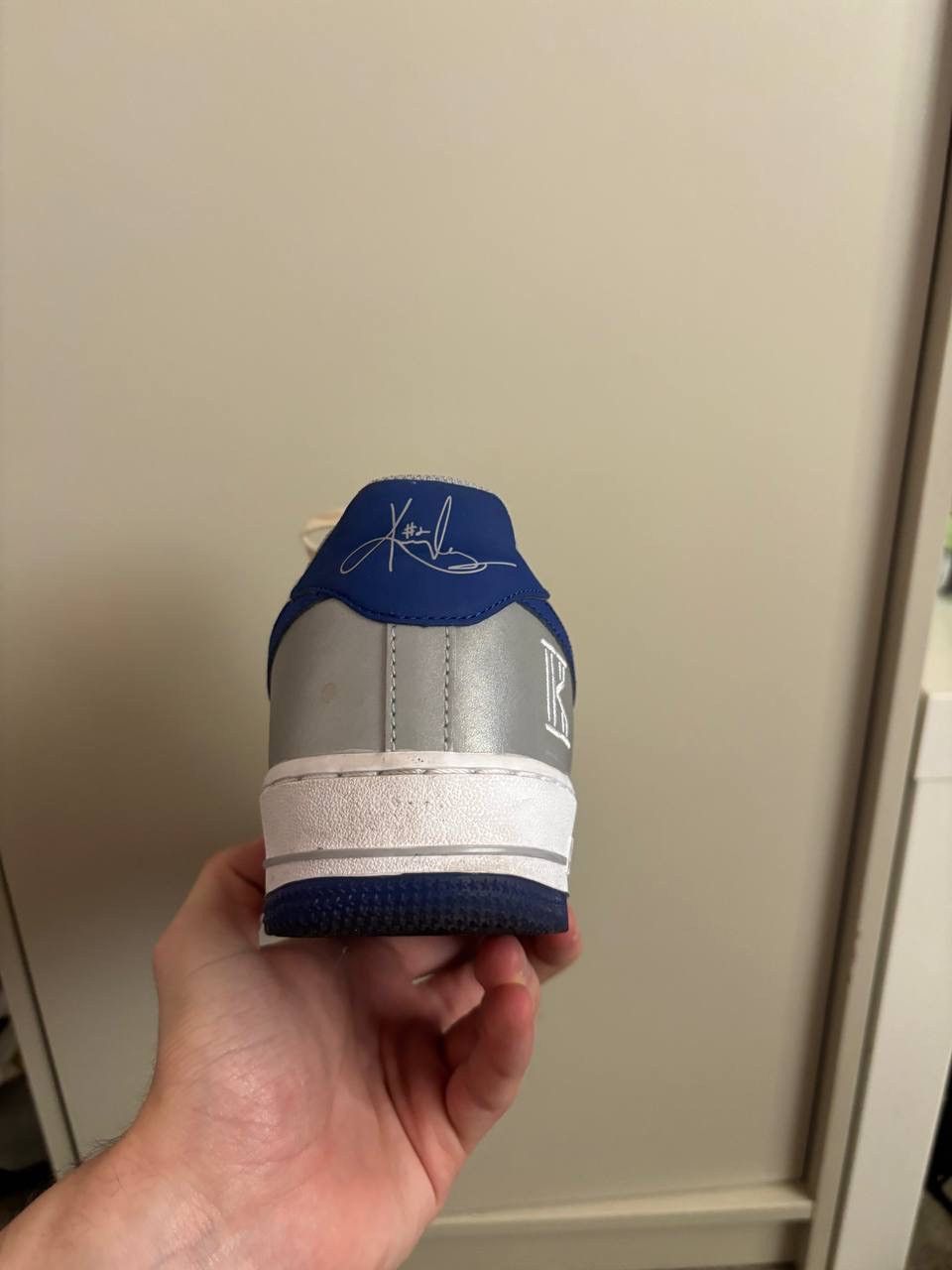 Designer × NBA × Nike Nike Air Force 1 CMFT Signature Kyrie Irving Size US 8.5 / EU 41-42 - 4 Thumbnail