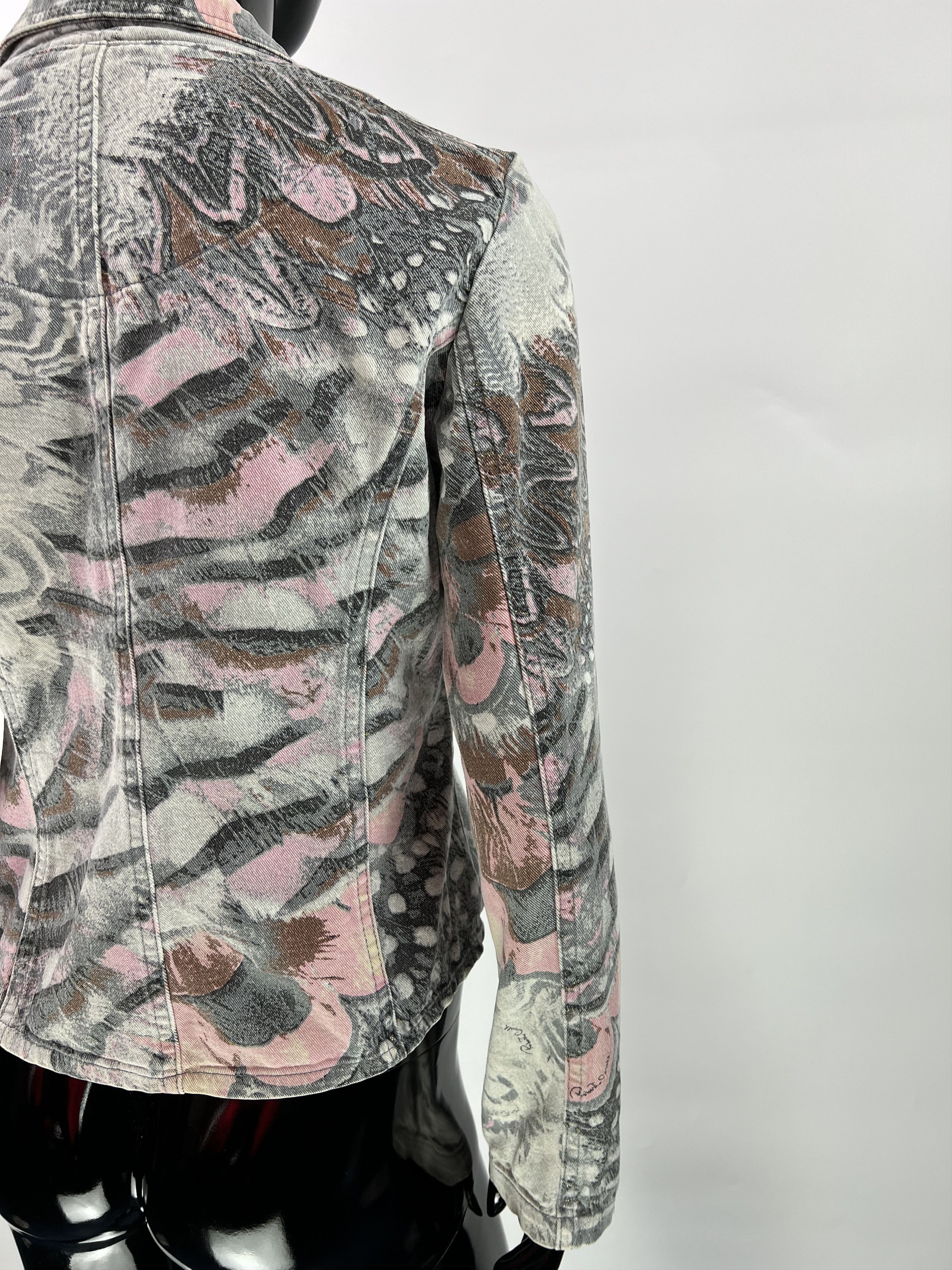 Roberto Cavalli Rare Vintage Roberto Cavalli Printed Denim Jacket Size S/M Size M / US 6-8 / IT 42-44 - 6 Thumbnail