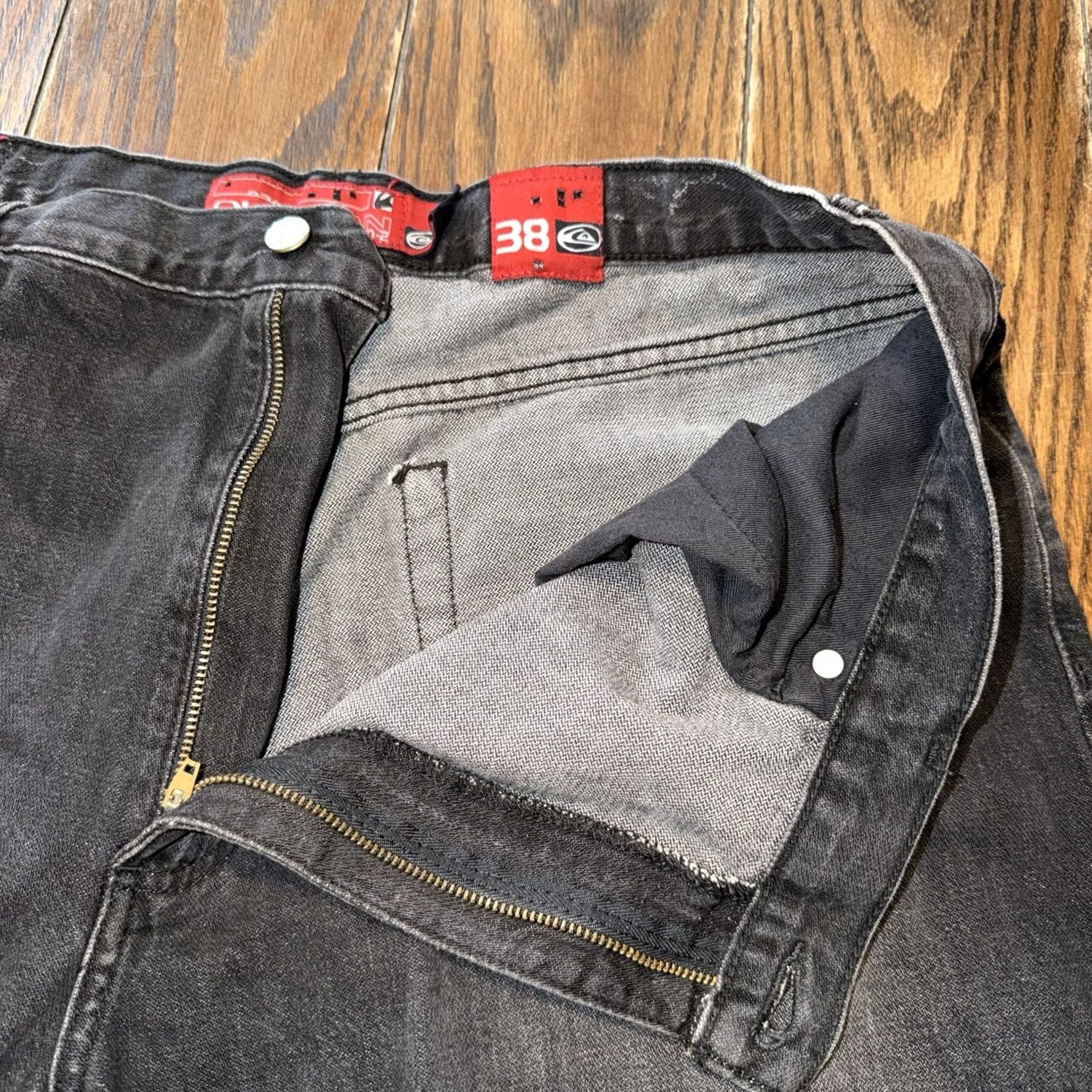 Quiksilver VINTAGE Quiksilver Quik Jeans Baggy Wide Leg Denim Mens 38x32 Black Skater Y2K 90s Hip Hop Retro Bohemian USA 5-Pocket Relaxed Mens Jeans Size US 38 / EU 54 - 5 Thumbnail