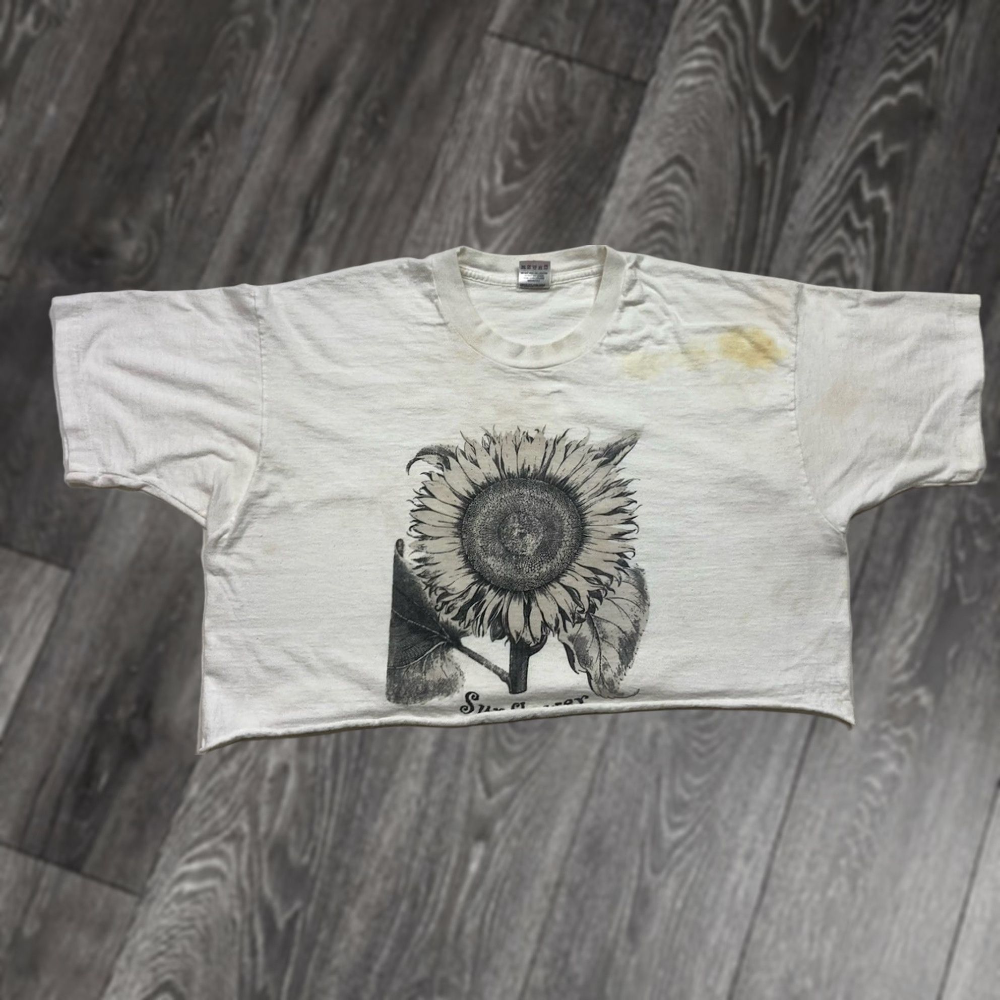 Fruit Of The Loom VINTAGE Sunflower T-shirt Women XL Cropped 90s Flowers Short Sleeve Crew Neck Fruit of the Loom Size XL / US 12-14 / IT 48-50 - 1 Thumbnail