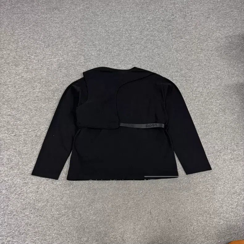 Louis Vuitton Louis Vuitton Black Asymmetric Stacked Pocket Belted Long Size US XL / EU 56 / 4 - 2 Thumbnail