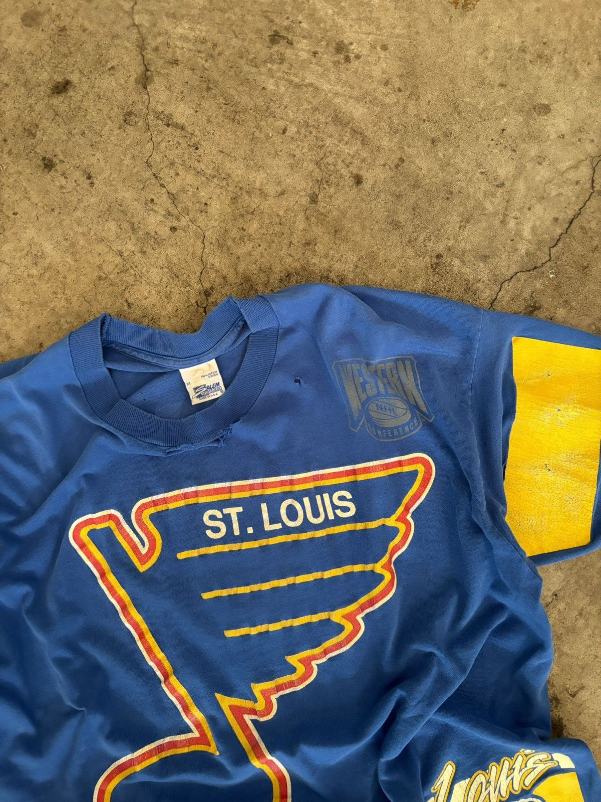 NHL × Vintage vintage blues tee Size US XL / EU 56 / 4 - 6 Thumbnail