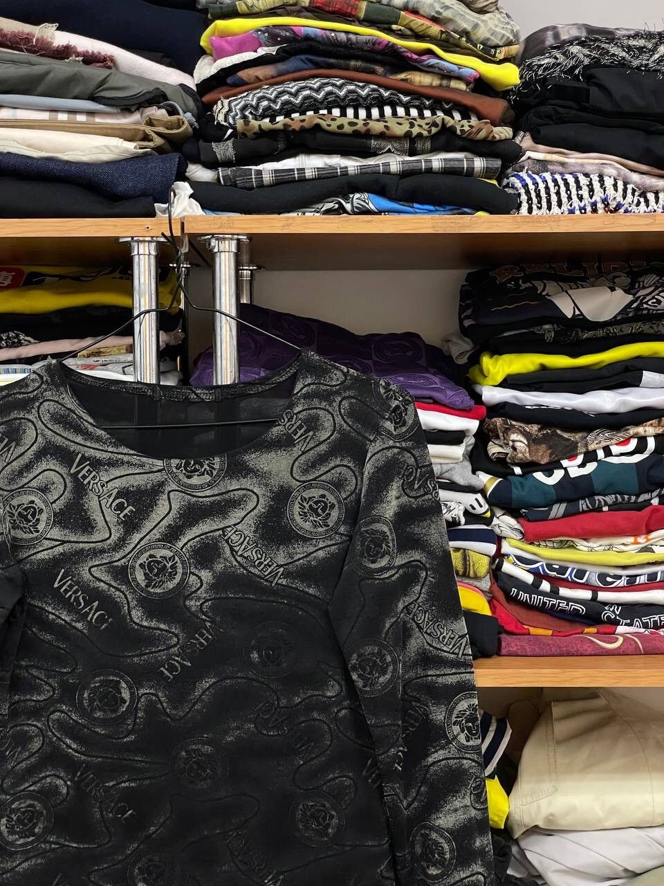 Vintage Vintage Versace avant garde Y2K Monogram long sleeve Size M / US 6-8 / IT 42-44 - 3 Thumbnail