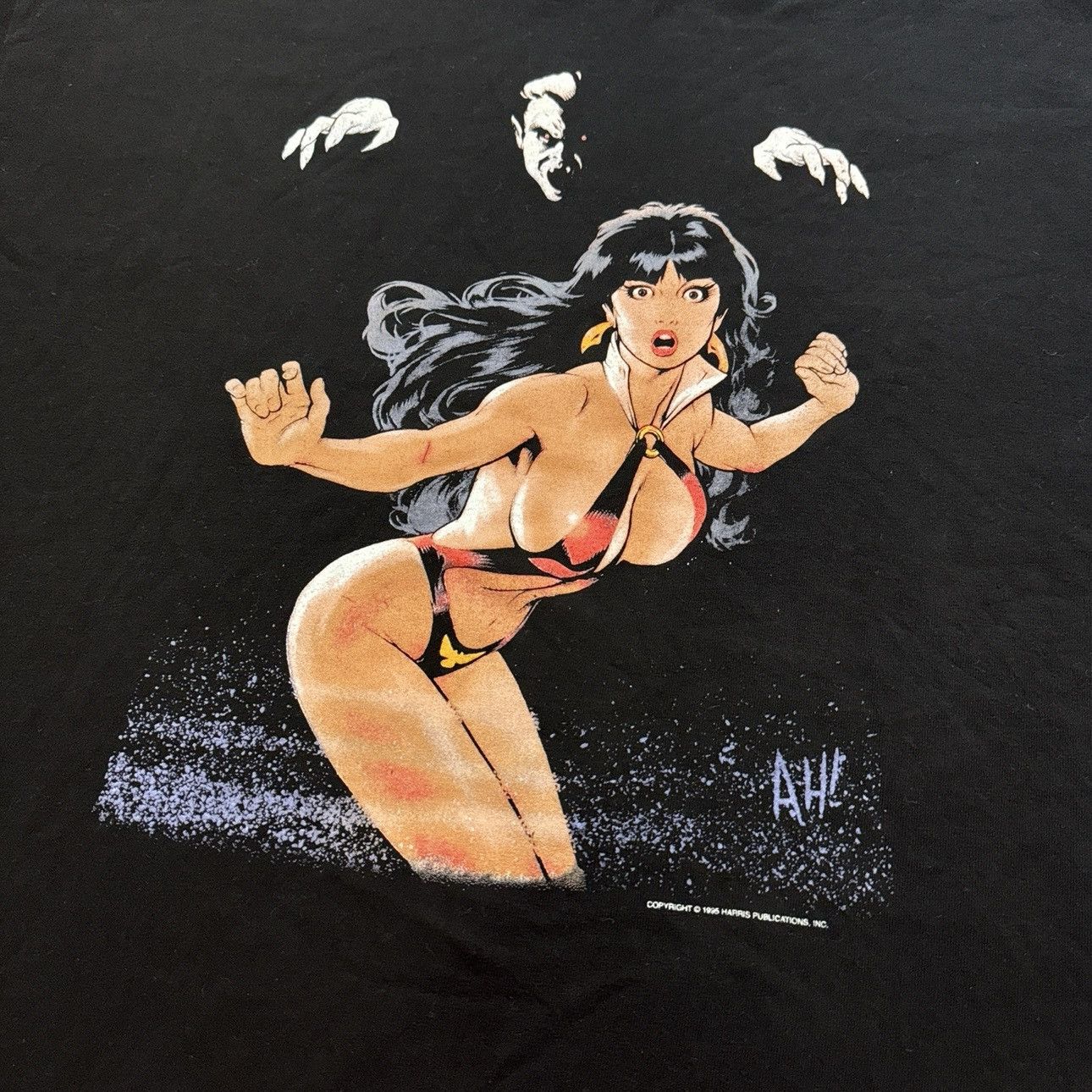 Vintage 90s Vampirella Graphitti Comics Tee Shirt ERD Grunge Skater Size US XL / EU 56 / 4 - 7 Thumbnail