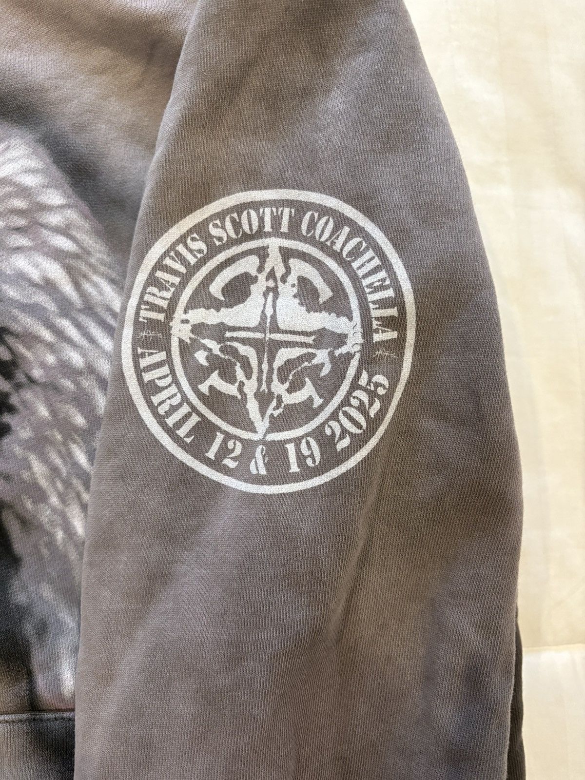 Travis Scott Travis Scott Coachella ‘25 Birds Zip-Up Hoodie Size US M / EU 48-50 / 2 - 4 Thumbnail