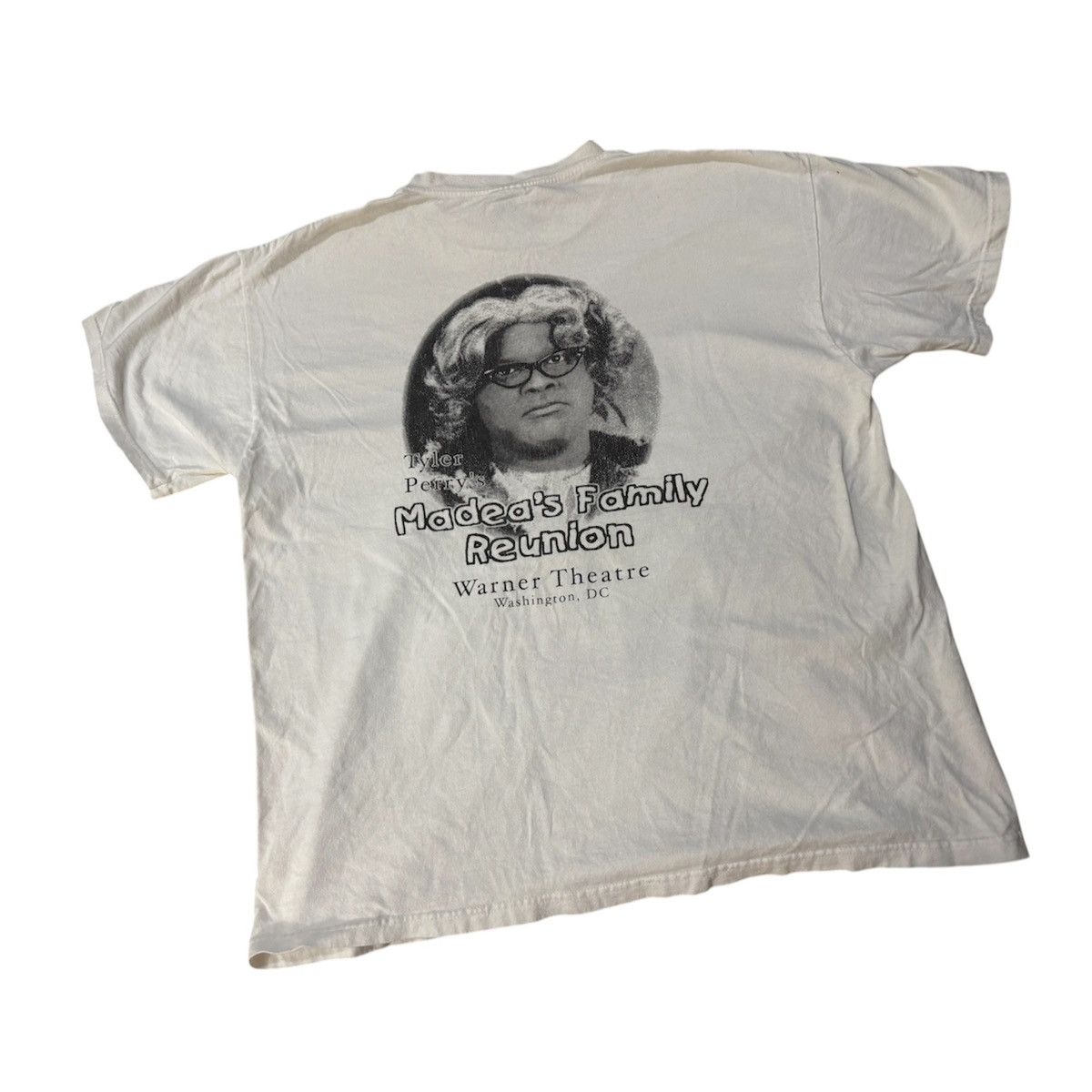 Vintage Vintage 00s Tyler Perry’s Modea’s Family Reunion T-Shirt Size US XL / EU 56 / 4 - 2 Thumbnail