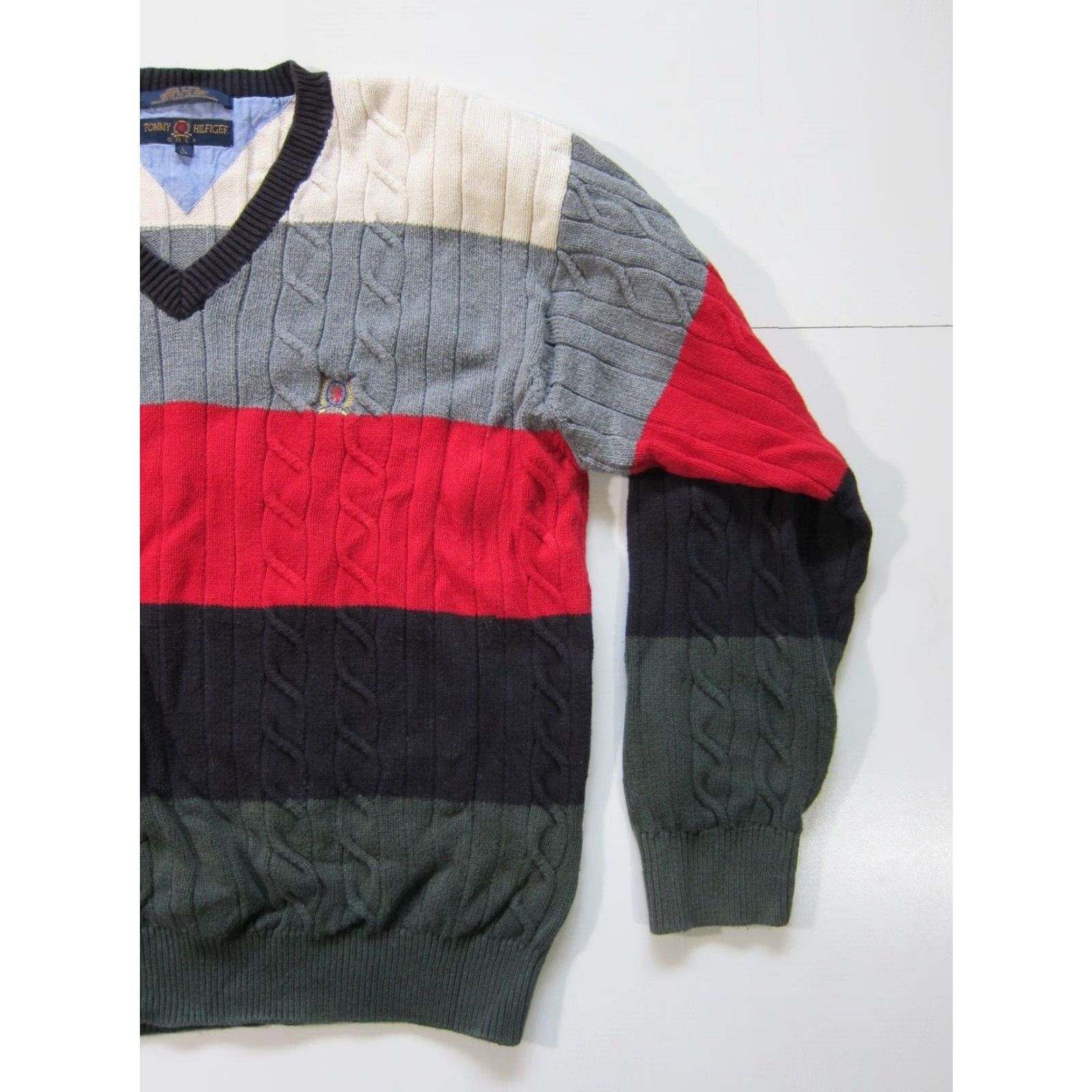 Tommy Hilfiger VINTAGE Tommy Hilfiger Golf 100% Cotton Grey Red Green Stripe Knit V-Neck Sweater Men L Size US L / EU 52-54 / 3 - 5 Thumbnail