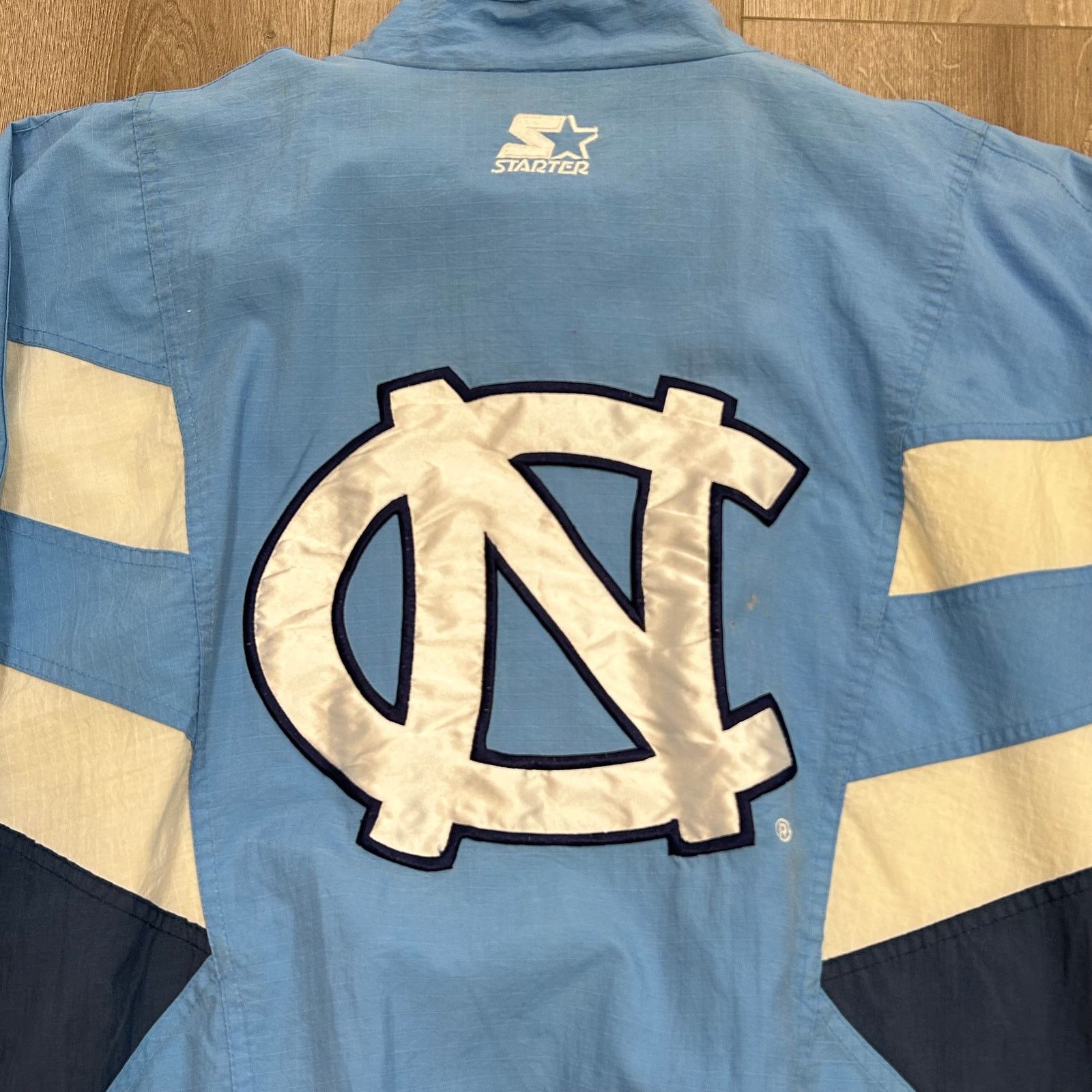 Starter Vintage 90s Starter North Carolina Tar Heels Pullover Jacket Size US L / EU 52-54 / 3 - 7 Thumbnail