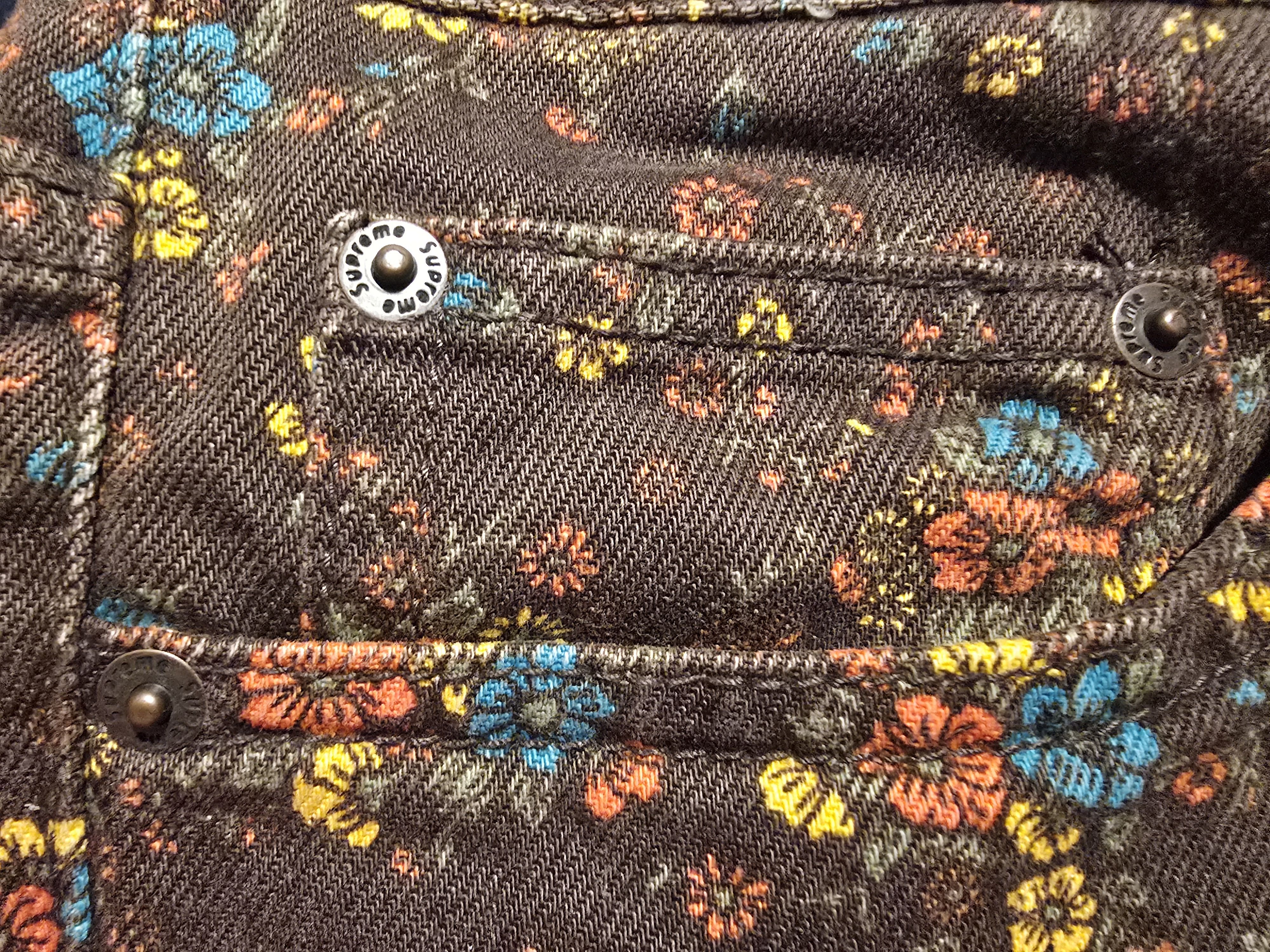 Supreme Supreme Regular Jean 'Flowers' (SS22). Size US 34 / EU 50 - 13 Thumbnail