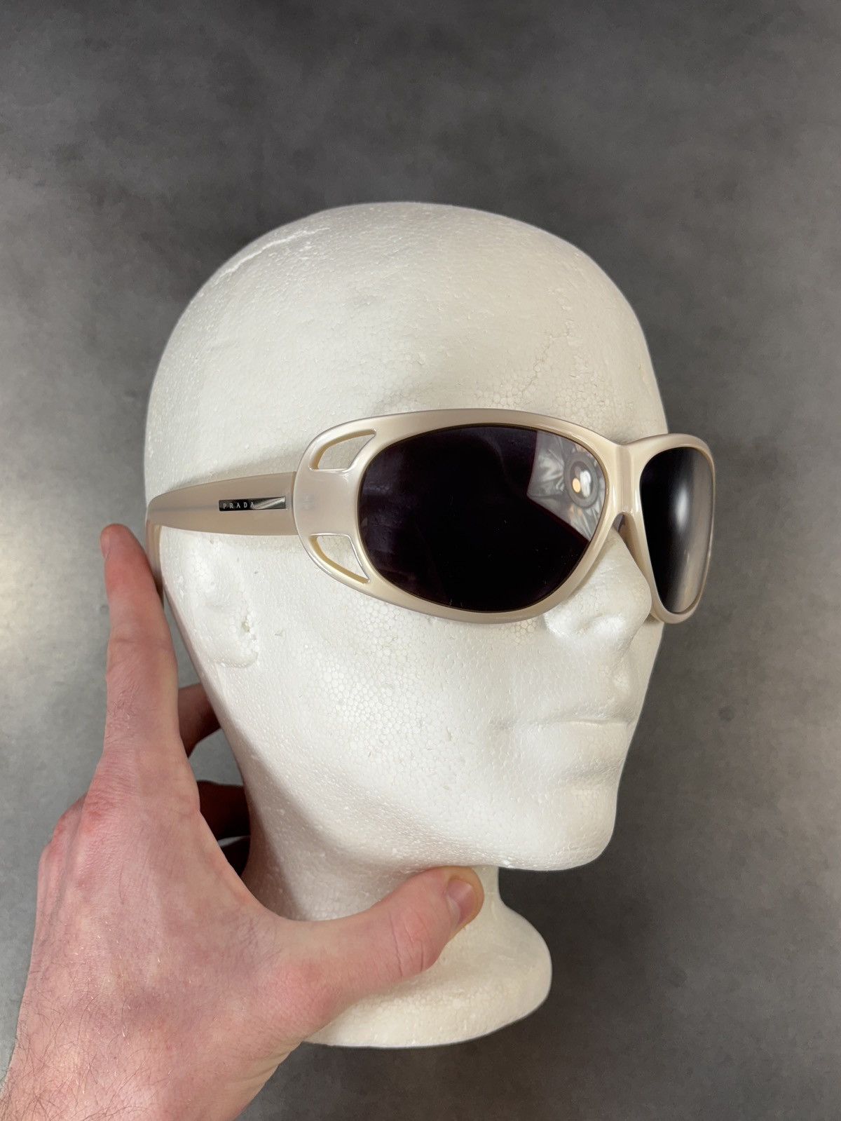 Prada F/W 2004 Prada Sunglasses Vintage SPR 03F Slit Wrap 2000s Size ONE SIZE - 5 Thumbnail