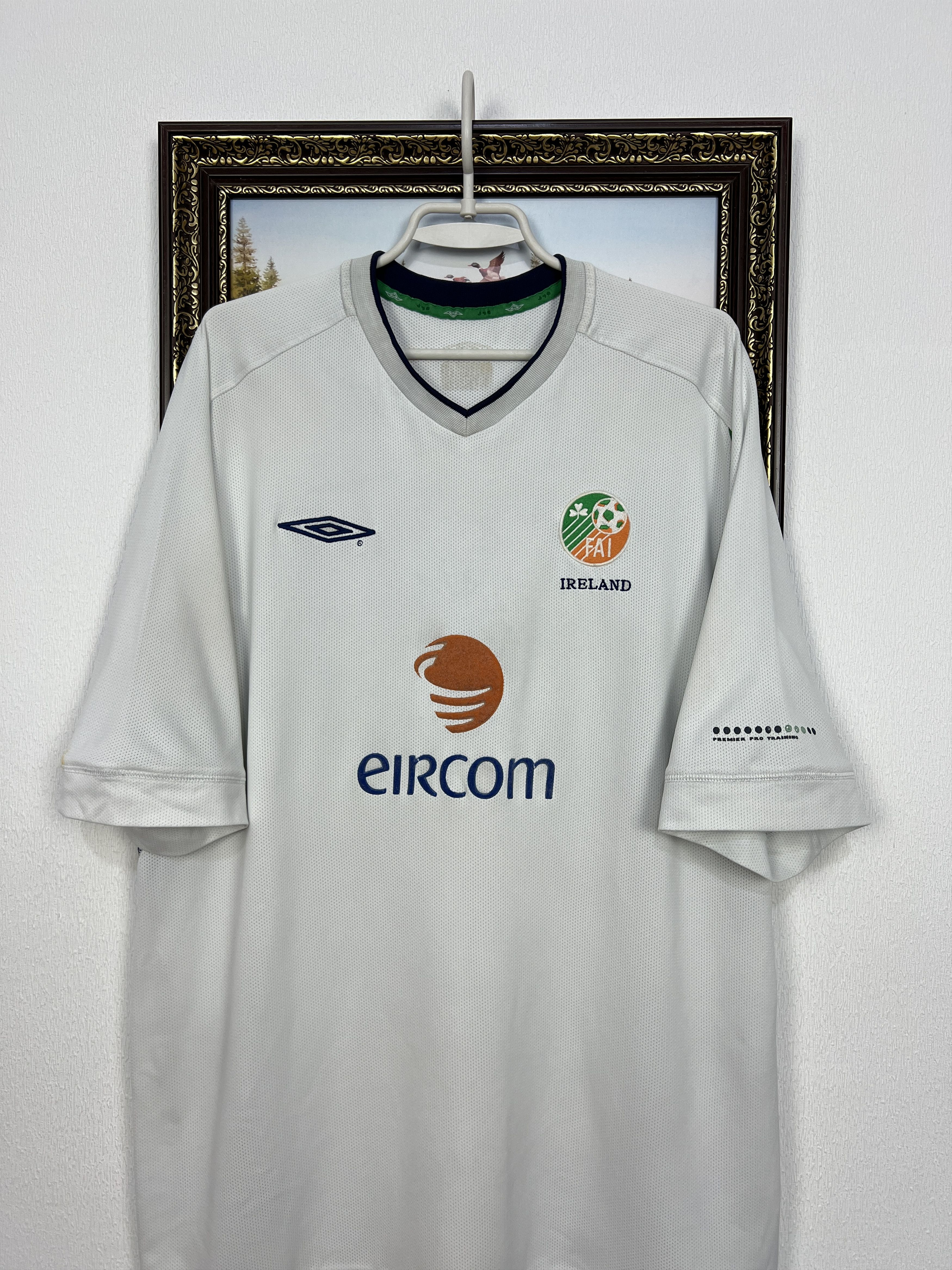 Umbro Vintage 90's Umbro Republic Of Ireland Football Train Shirt Size US XXL / EU 58 / 5 - 2 Thumbnail