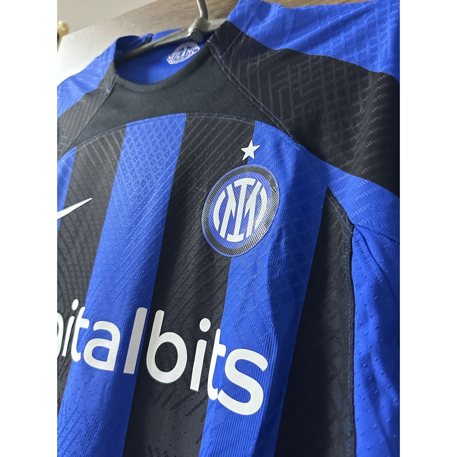 Nike INTER MILAN 2022 2023 HOME SHIRT JERSEY NIKE PLAYER ISSUE Size US L / EU 52-54 / 3 - 13 Thumbnail