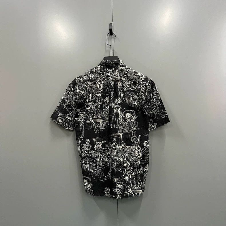 Saint Laurent Paris Saint Laurent size 38 Skull Party Print Short Sleeve Shirt Size US M / EU 48-50 / 2 - 2 Thumbnail