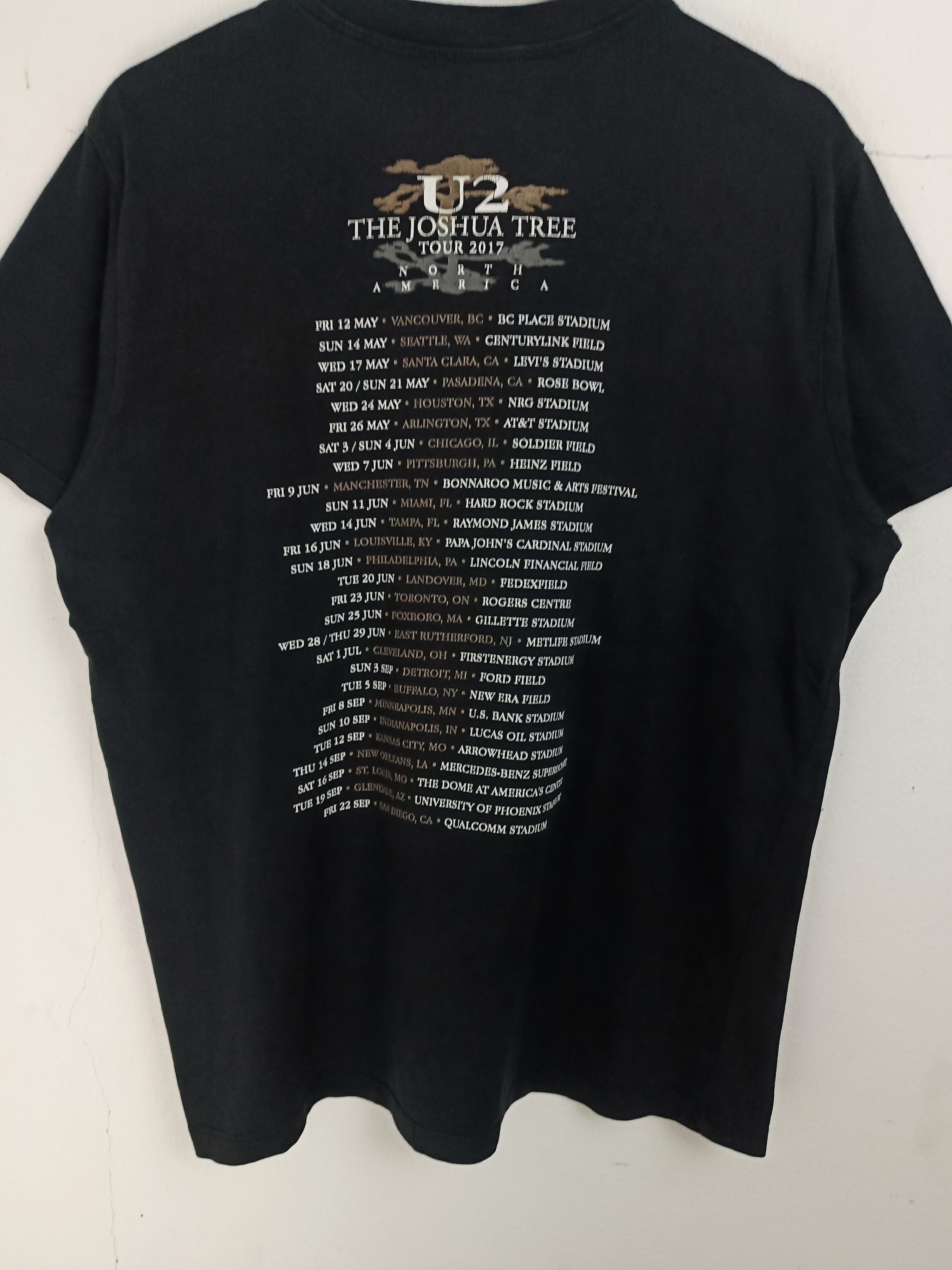 Band Tees VINTAGE 2017 U2 JOSHUA TREE NA TOUR rem oasis who Size US M / EU 48-50 / 2 - 13 Thumbnail