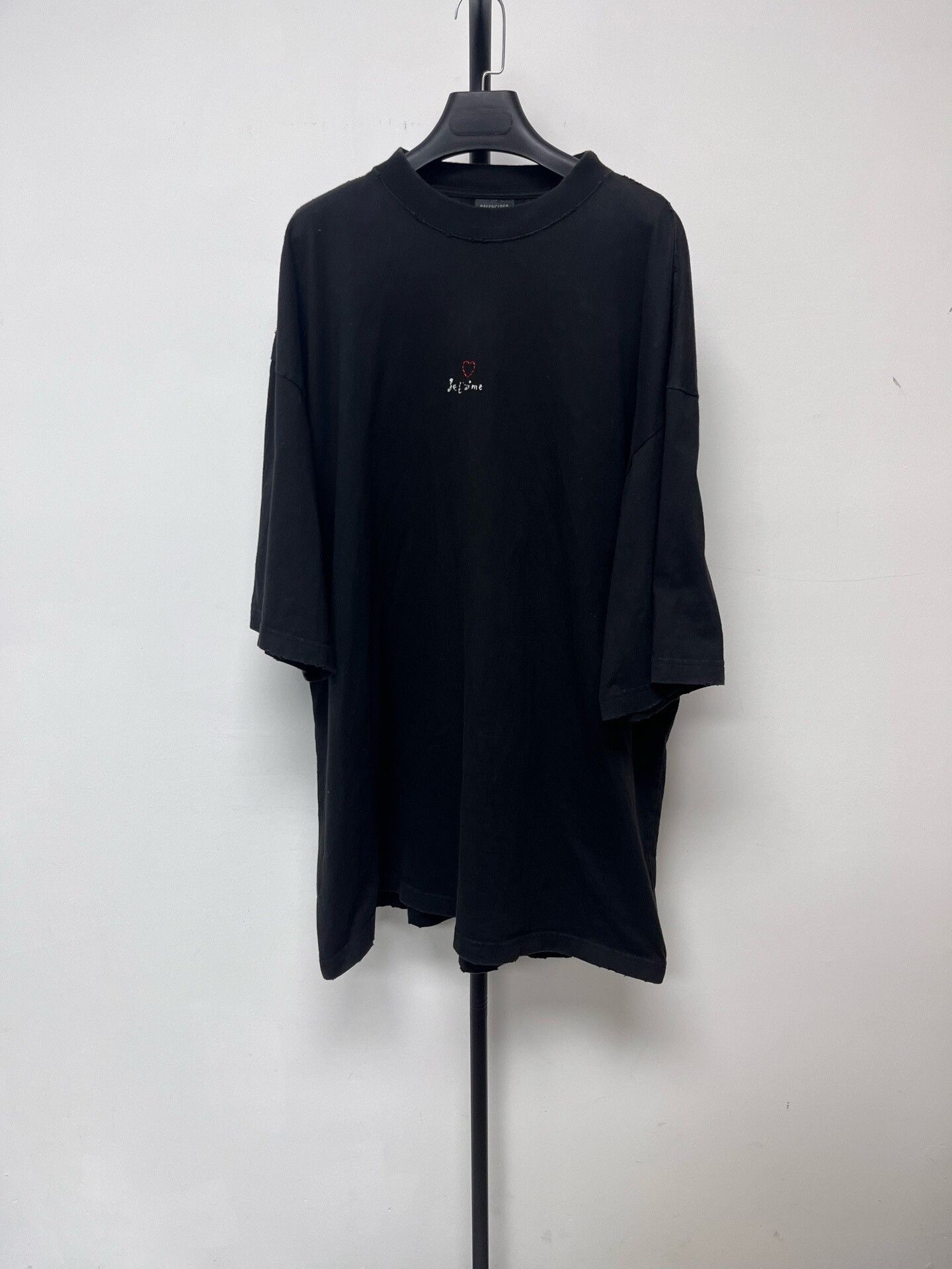 Balenciaga Balenciaga Solid Logo Embroidered Crewneck Oversized Unisex T-Shirt Size US L / EU 52-54 / 3 - 1 Thumbnail