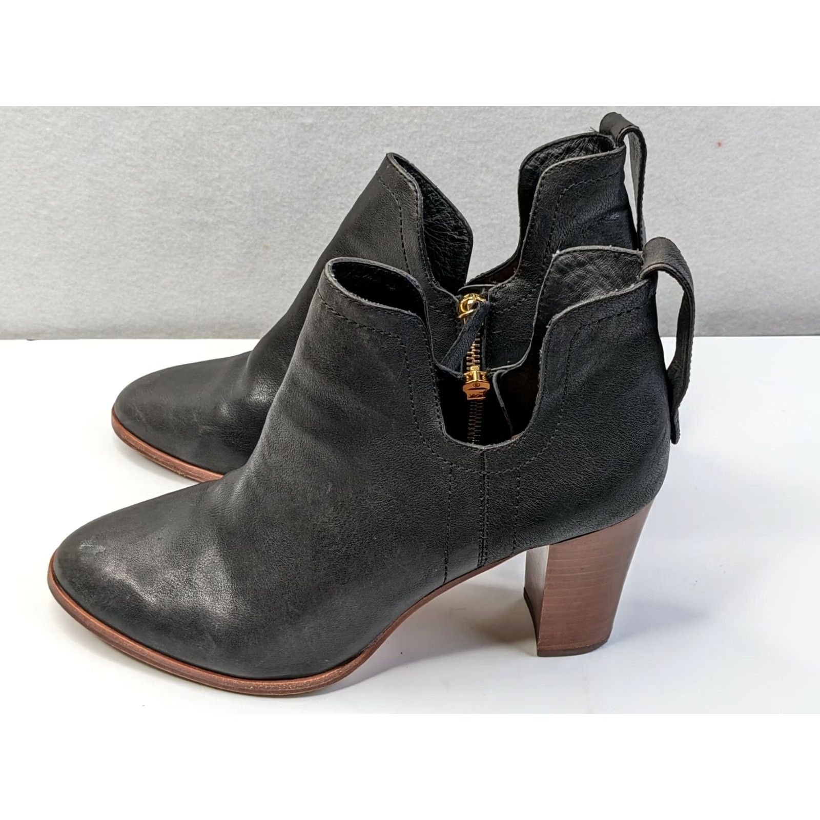 Anthropologie Anthropologie Charlotte Stone black leather ankle Boots Size 9 EU 39 Black Leather Ankle boot Womens Shoes 9 Stone Zipper Casual/Work Size US 9 / IT 39 - 4 Thumbnail