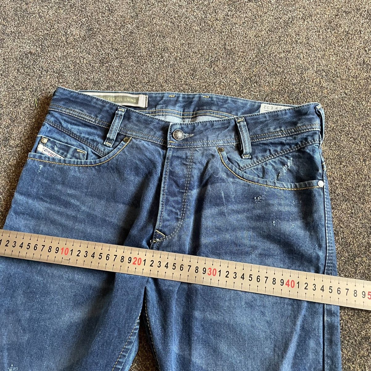 Vintage Vintage 90s Diesel Baggy Jeans Faded Wash Skate Y2K Logo 29 Size US 29 - 11 Thumbnail