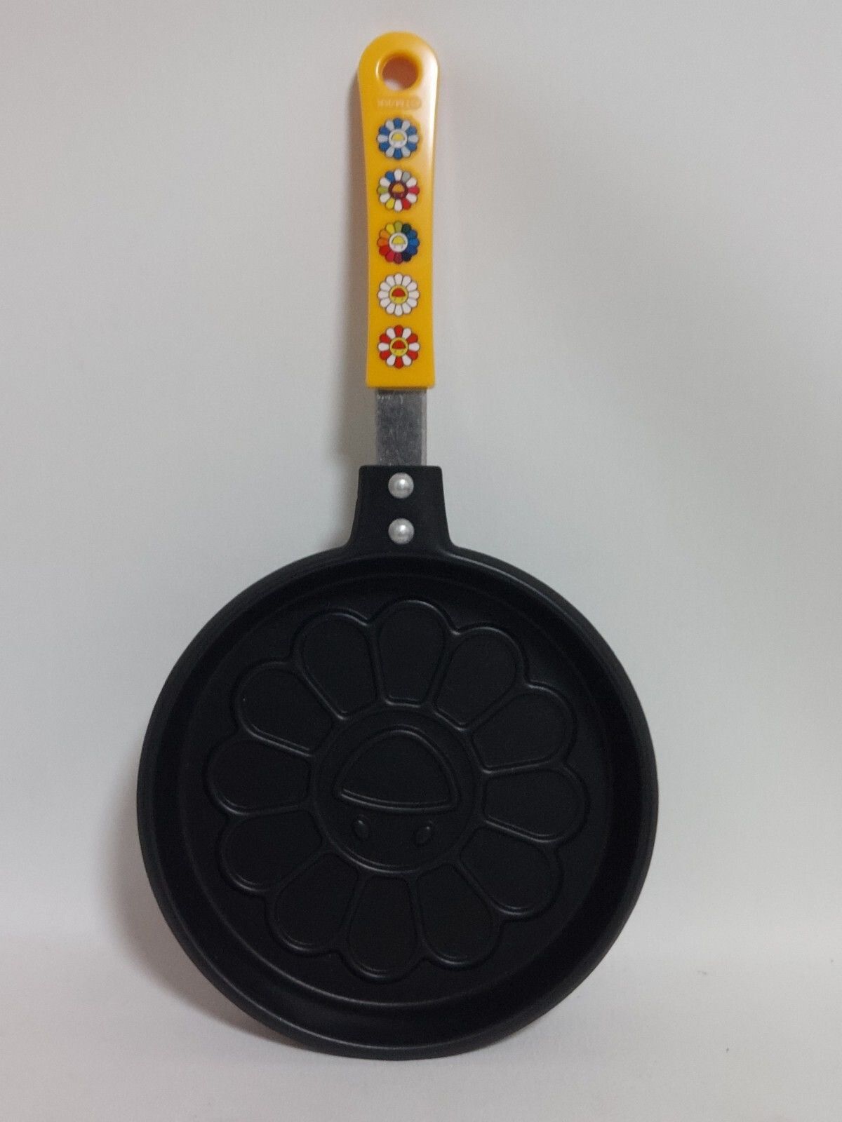 Takashi Murakami Takashi pancake 13cm skillet with free magazine Size ONE SIZE - 3 Thumbnail