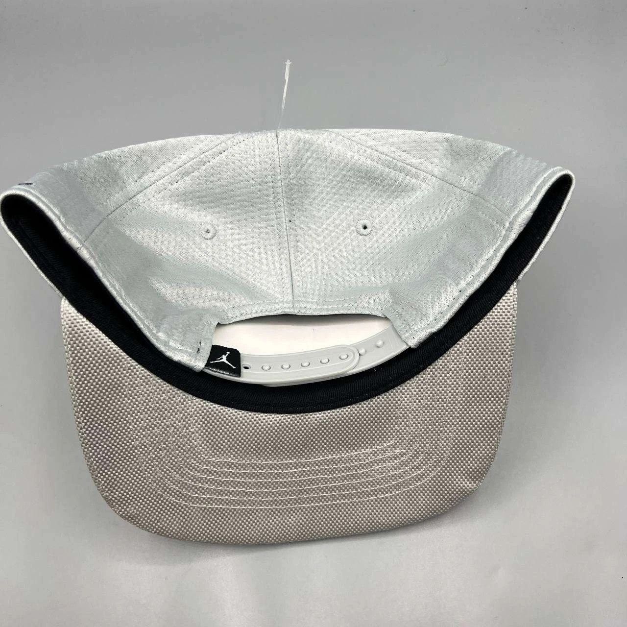 Jordan Brand Air Jordan 11 Hat Men Gray Embroidered Logo Snap Back Cap Size ONE SIZE - 6 Thumbnail