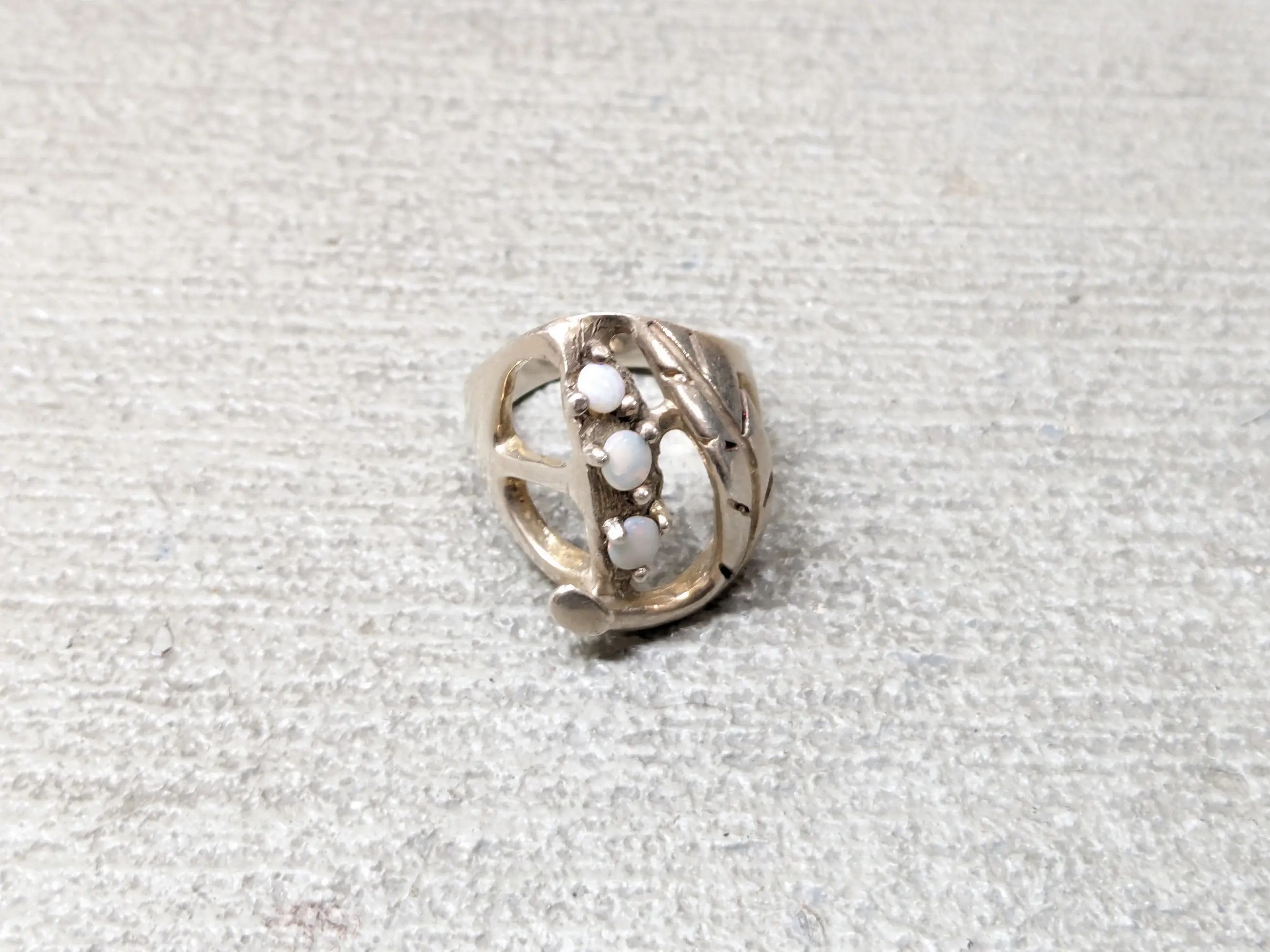 Jewelry × Sterling Silver Vintage Sterling Silver Ring Opal 9 Leaf Native Indian Taxco Size ONE SIZE - 2 Thumbnail