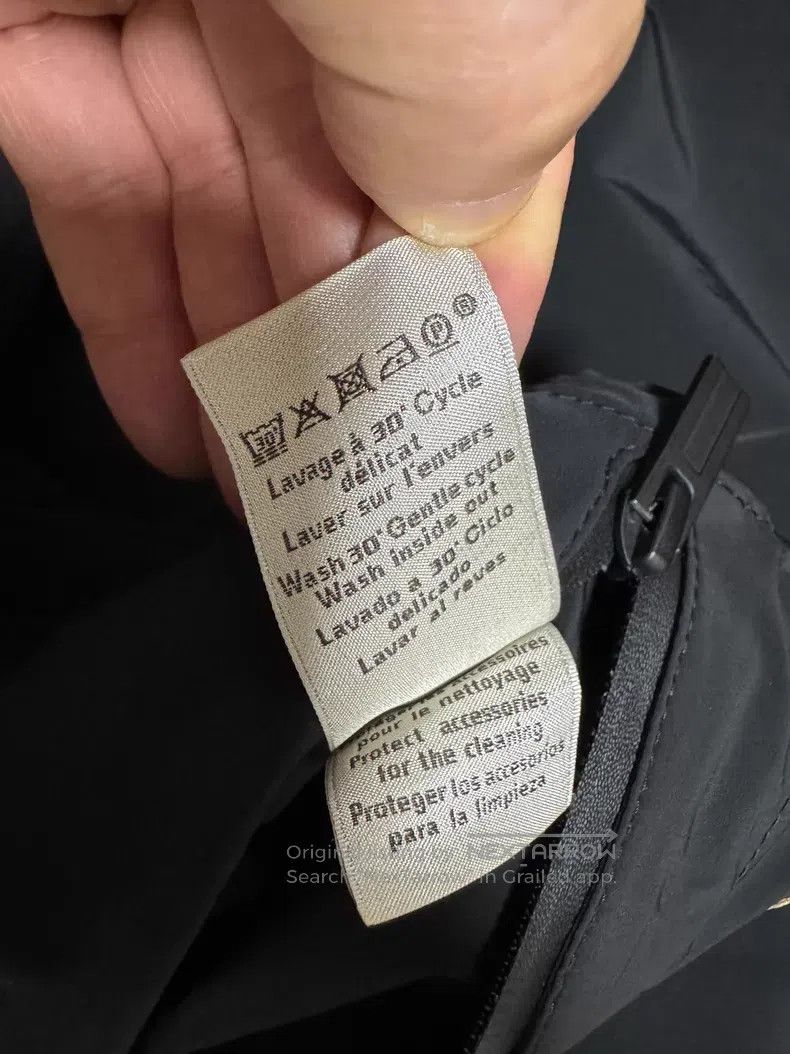 Hermes Hermes Windbreaker, Windproof and Waterproof, Low-key Eleg Size US M / EU 48-50 / 2 - 9 Thumbnail