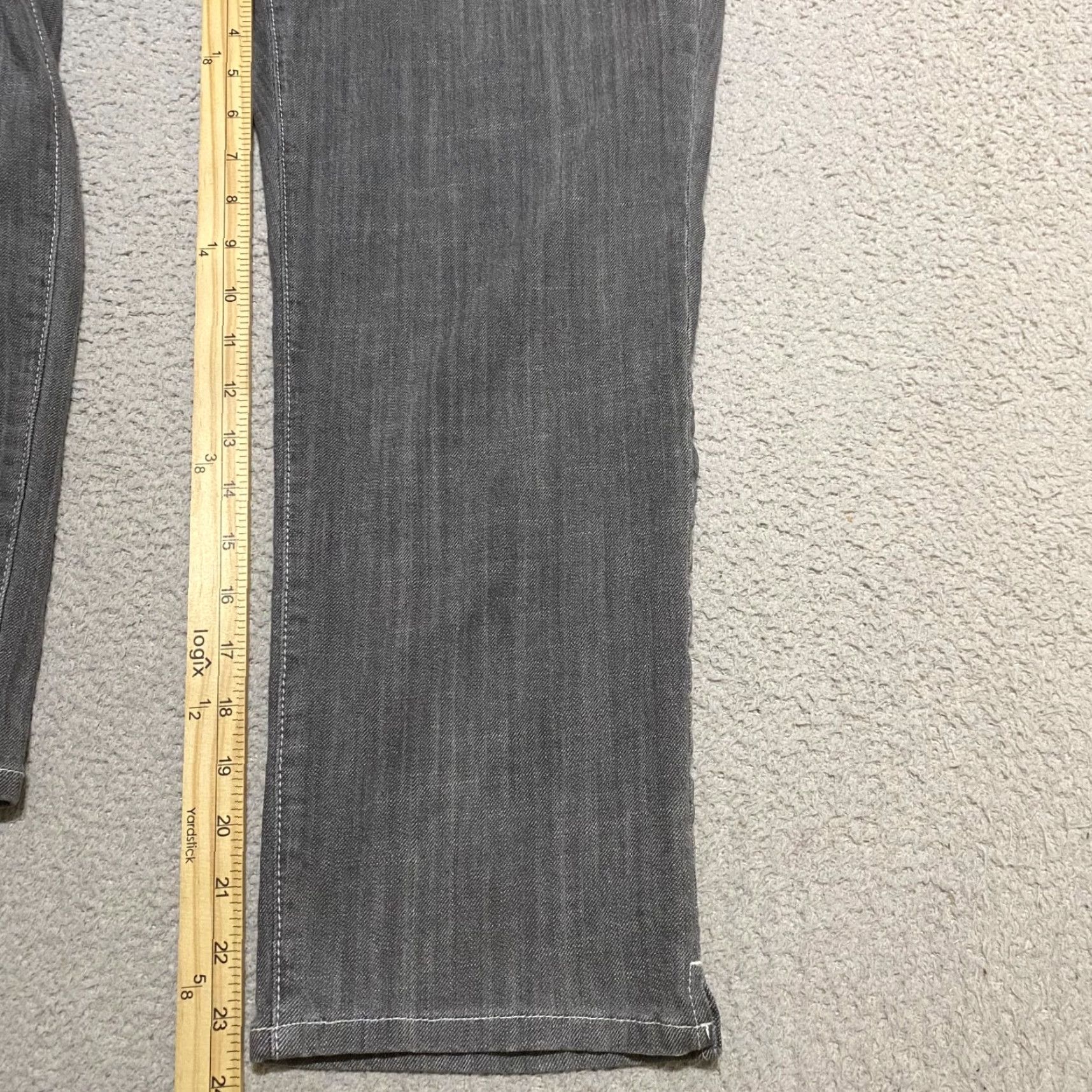 Vintage Chico's Jeans Gray Medium Wash Straight Crop Mid Rise Womens 8 Denim 23.5 Inseam 5-Pocket Stretch Cotton Spandex Regular Rise Shirt? Size 30" / US 8 / IT 44 - 6 Thumbnail