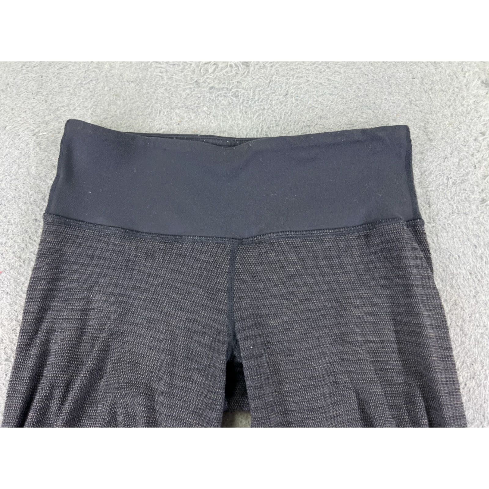 Lululemon Lululemon Pants Womens 4 Gray Wunder Under Crop 20" Gym Training Yoga Cropped Inseam 20 in Pockets Skinny Leg Size 27" / US 4 / IT 40 - 4 Thumbnail