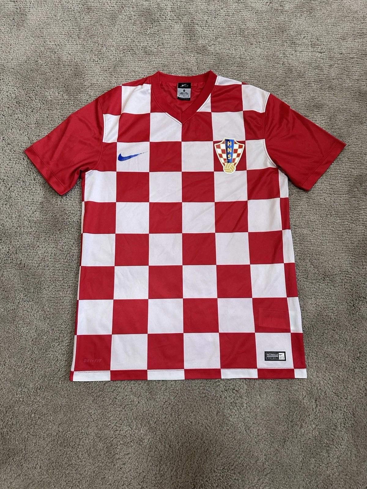 Nike 2014-15 Croatia Home Football Shirt Soccer Jersey Sz M Size US M / EU 48-50 / 2 - 1 Thumbnail