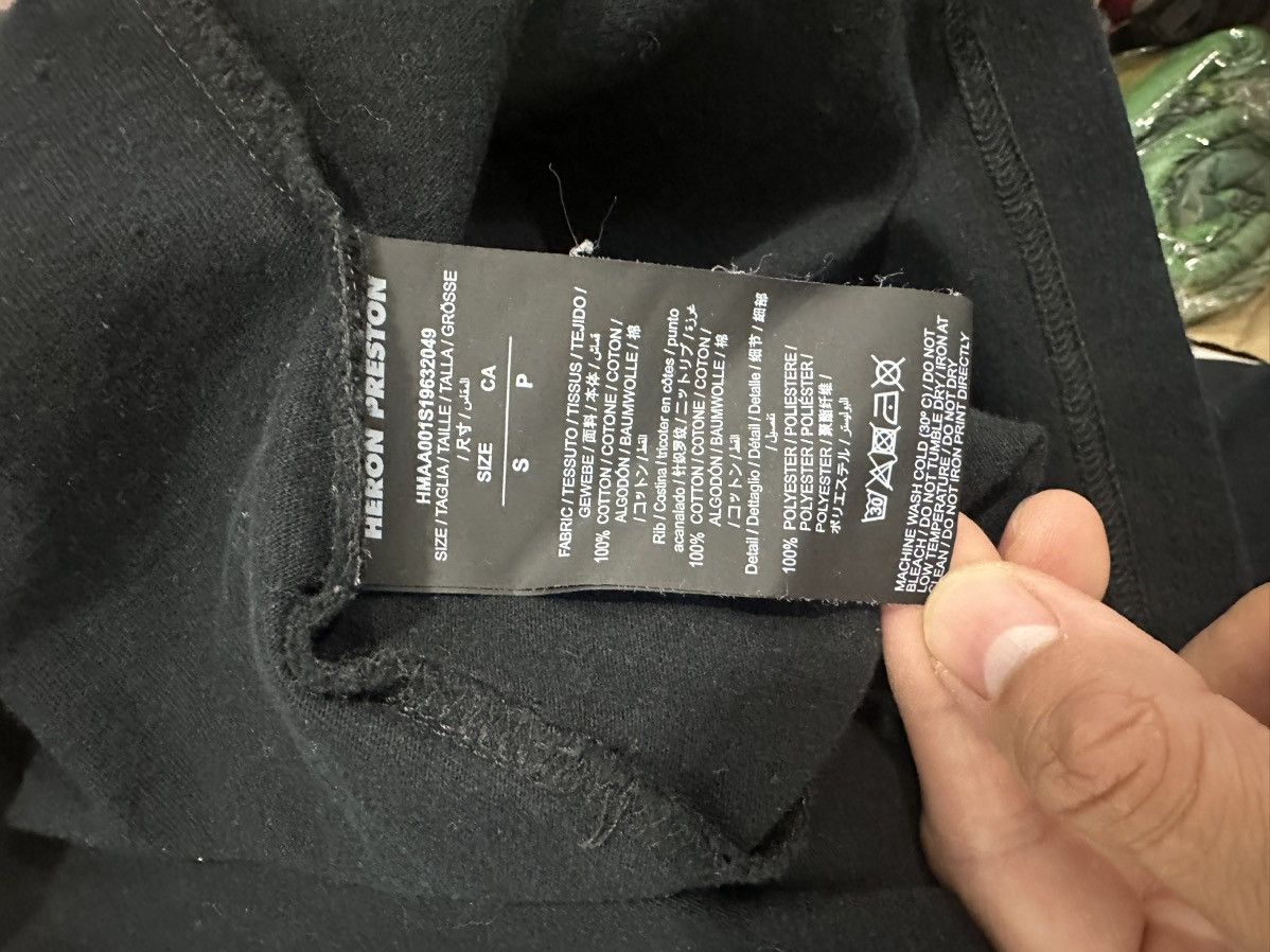 Heron Preston Heron Preston Dover magician code Size US S / EU 44-46 / 1 - 8 Thumbnail