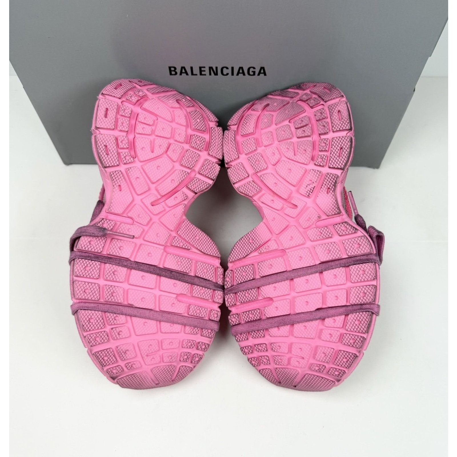 Balenciaga Size 34EU/4W - Balenciaga 3XL Pink Distressed NEW Size US 4 / IT 34 - 7 Thumbnail