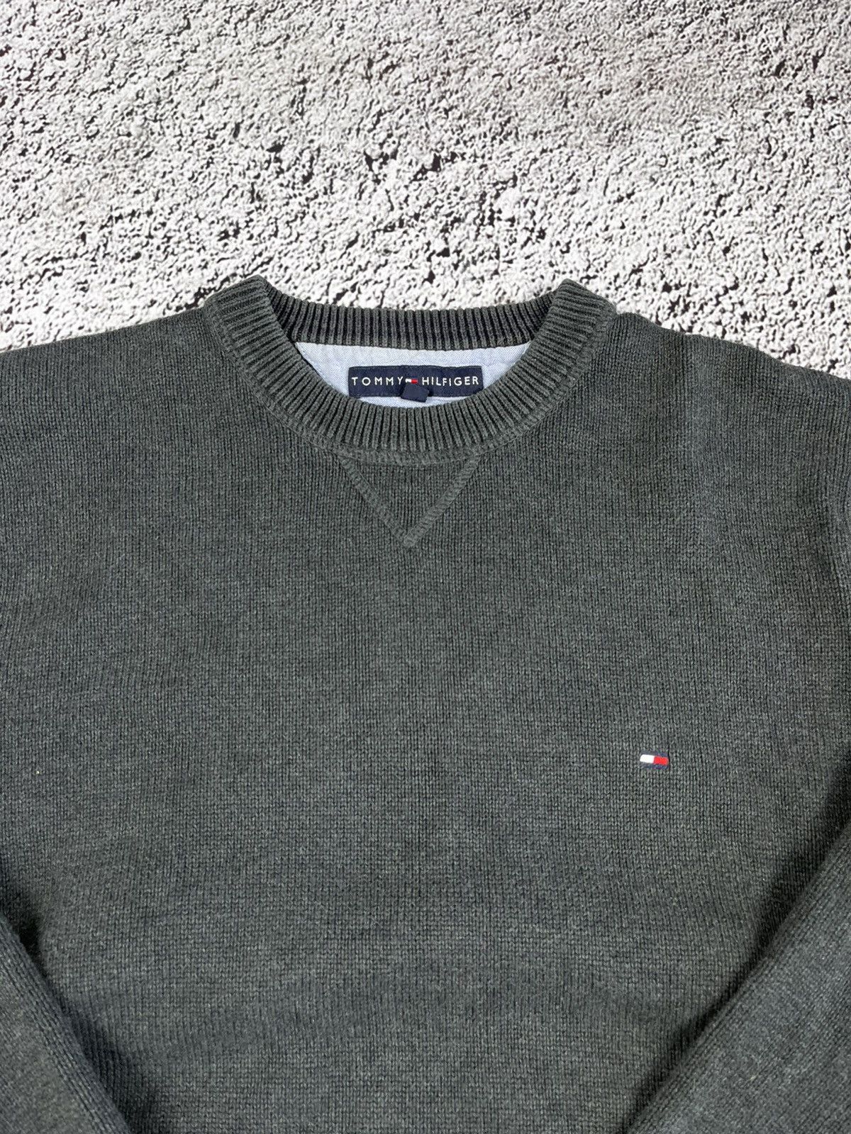 Tommy Hilfiger Vintage Y2K Tommy Hilfiger old money heavy sweater size M Size US M / EU 48-50 / 2 - 4 Thumbnail