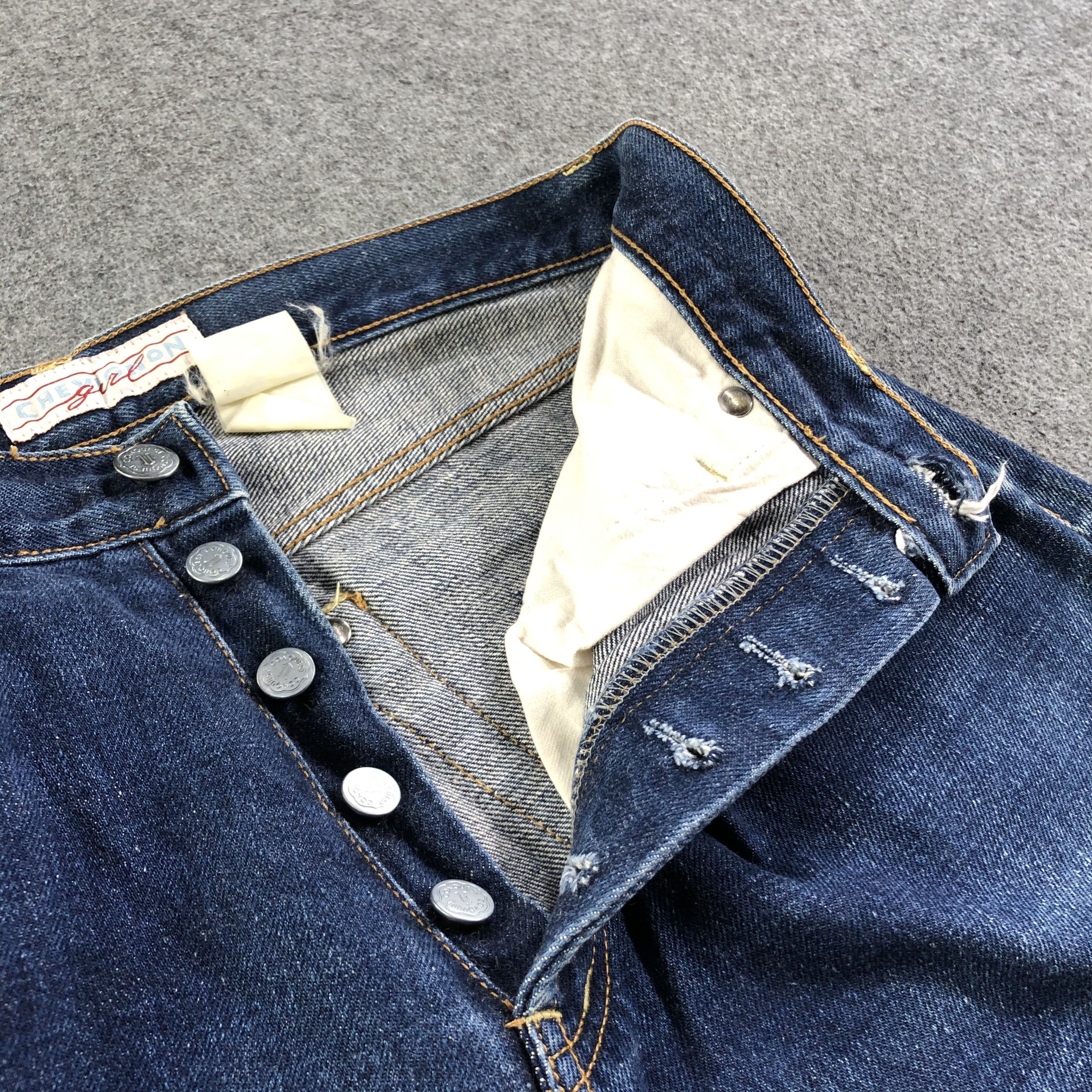 Chevignon Vintage Chevignon Jeans Redline Denim -J2863 Size US 29 - 7 Thumbnail