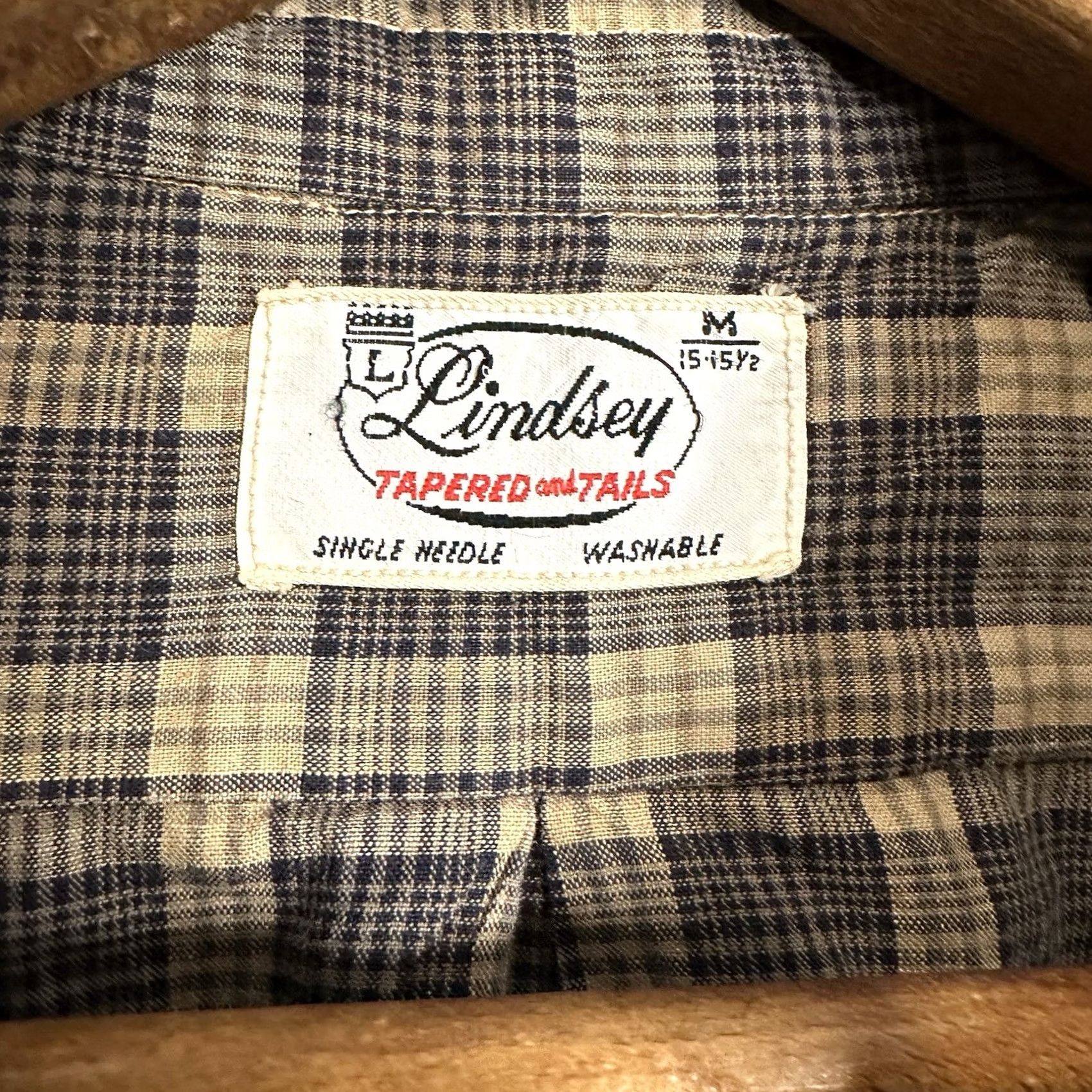 Vintage VINTAGE Lindsey Tapered Tails Single Needle Men's Plaid L/S Button Shirt Size M Brown Cotton Size US M / EU 48-50 / 2 - 3 Thumbnail