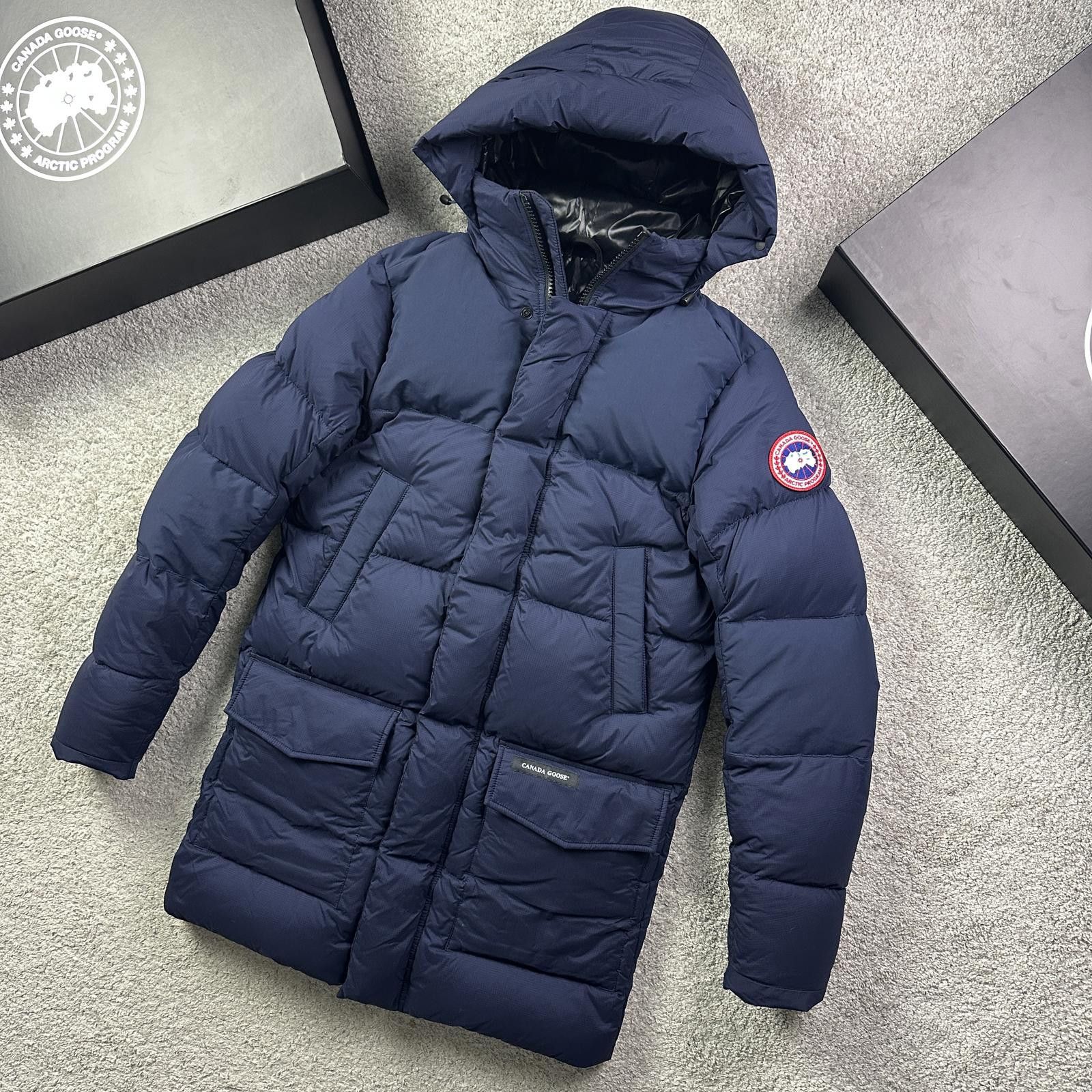 Canada Goose Canada Goose Armstrong Parka Size S Size US S / EU 44-46 / 1 - 2 Thumbnail