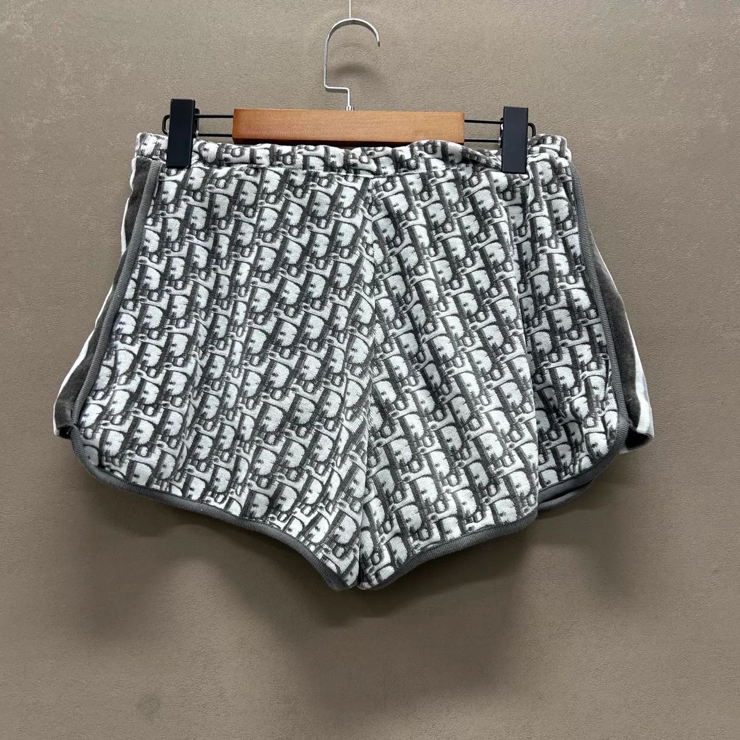 Dior Dior Oblique All Over Print Logo Gray Shorts M Size 27" / US 4 / IT 40 - 2 Thumbnail